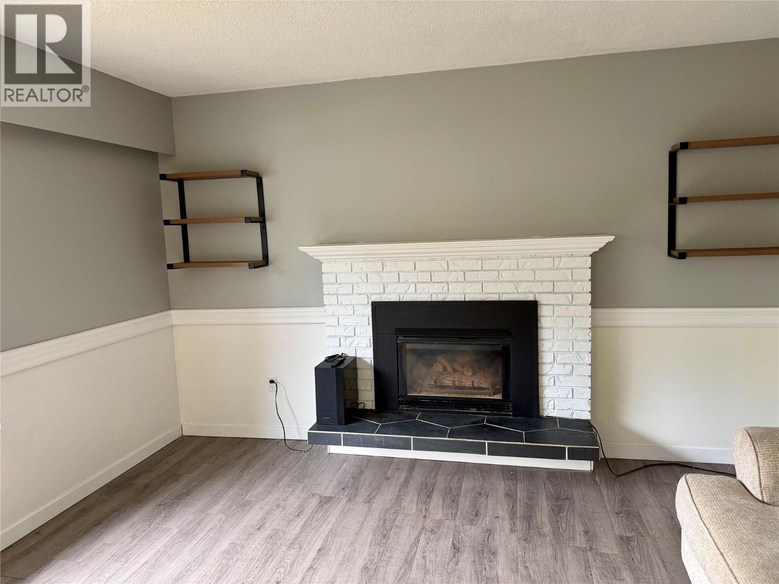 606 Spruce Street, Sicamous, British Columbia  V0E 2V0 - Photo 5 - 10375486