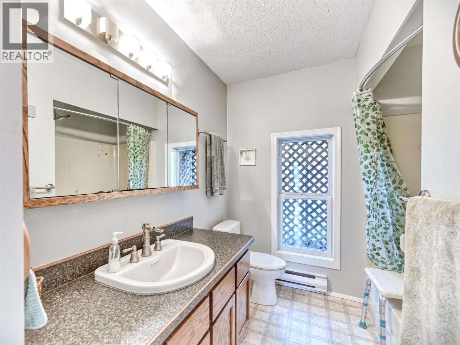 2807 Willowbrook Rd Road, Oliver, British Columbia  V0H 1T5 - Photo 14 - 10375743