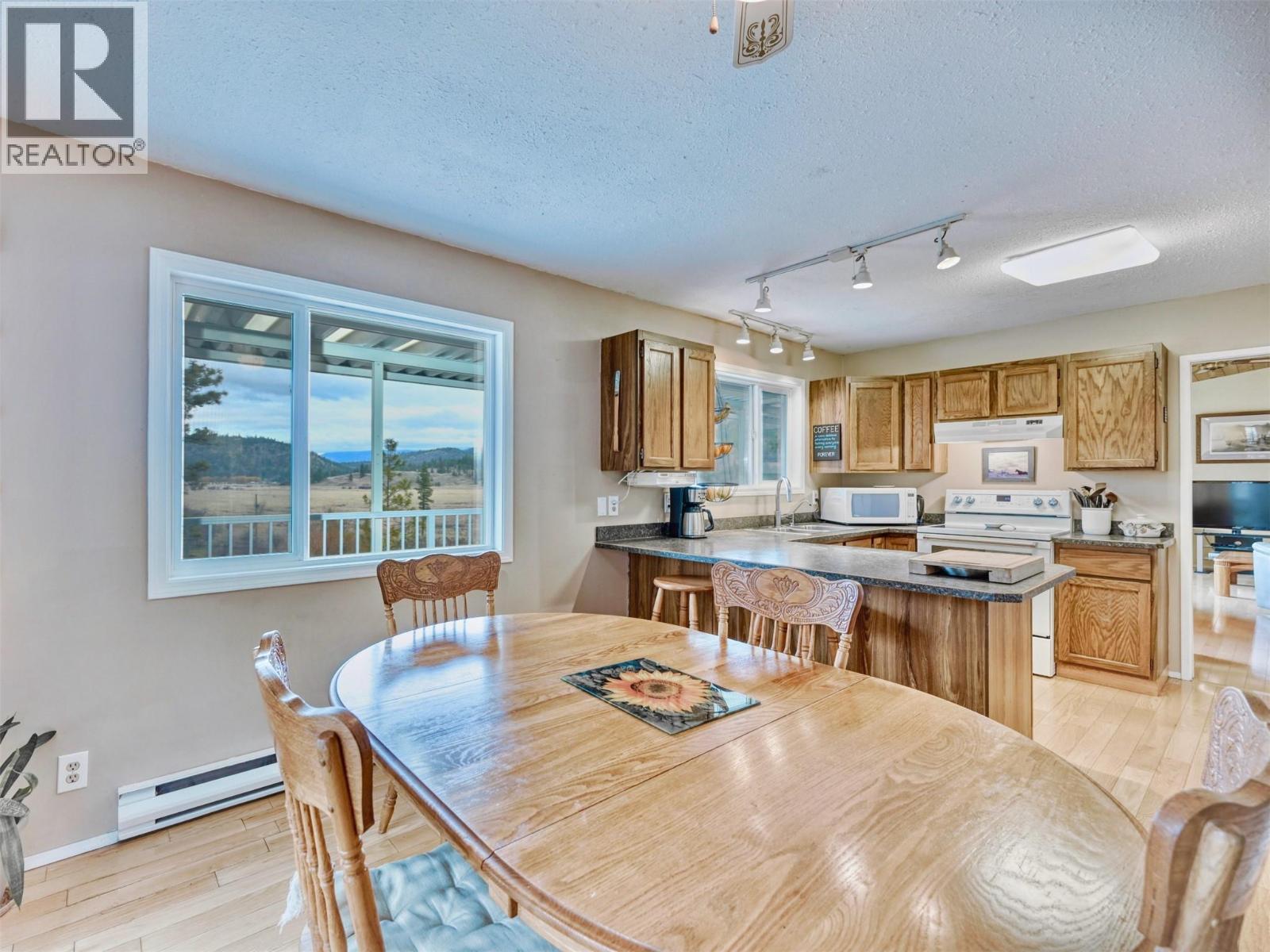 2807 Willowbrook Rd Road, Oliver, British Columbia  V0H 1T5 - Photo 6 - 10375743