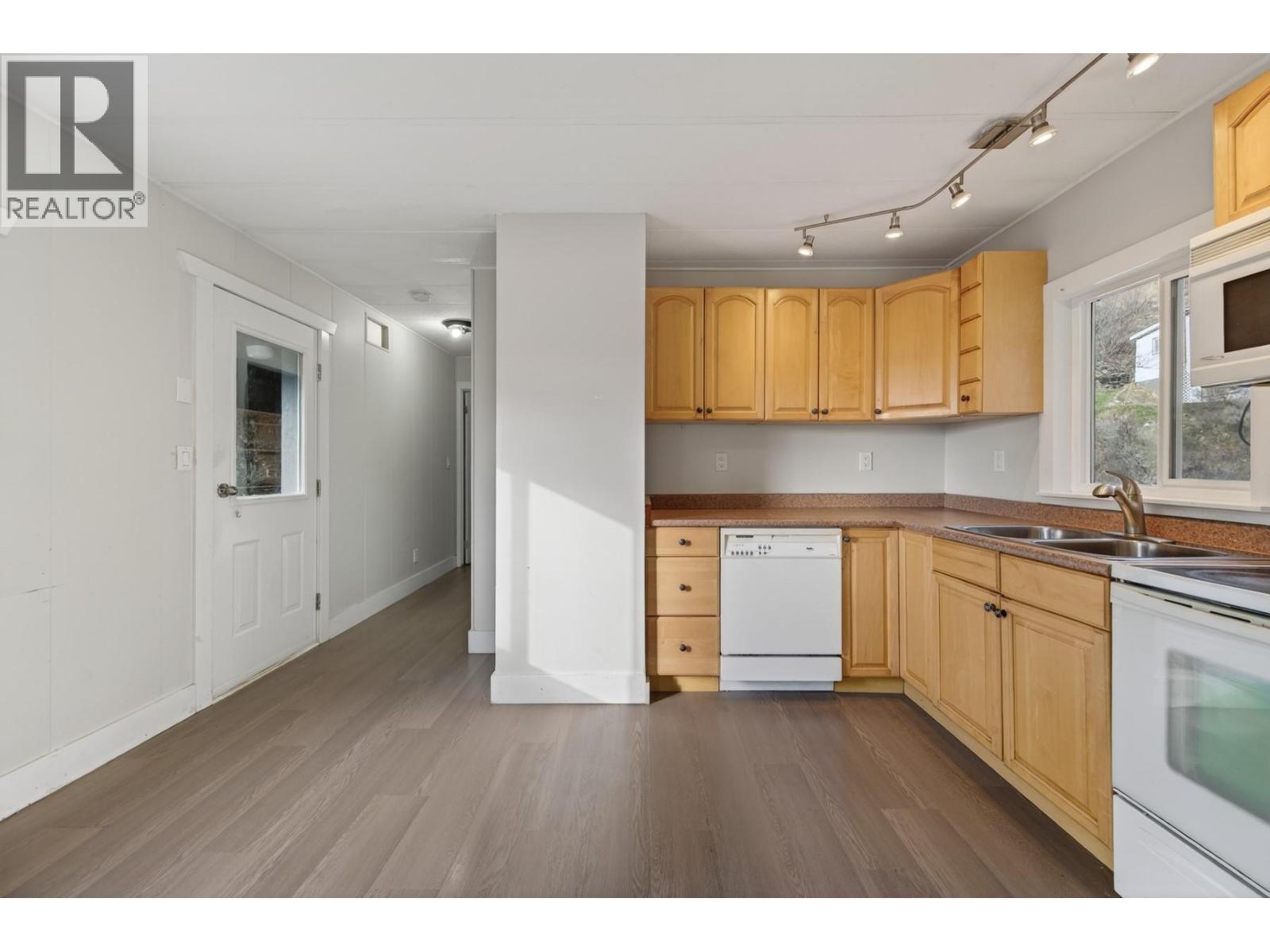 291 Park Drive, Lillooet, British Columbia  V0K 1V0 - Photo 5 - 10375045