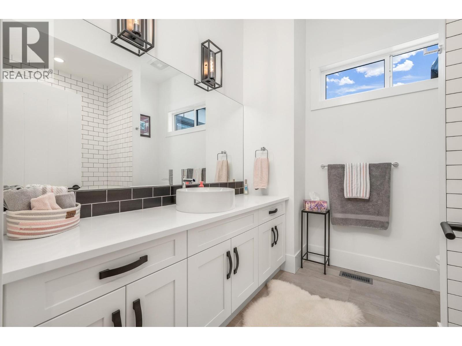 253 Ashcroft Court, Vernon, British Columbia  V1H 2M1 - Photo 38 - 10375692