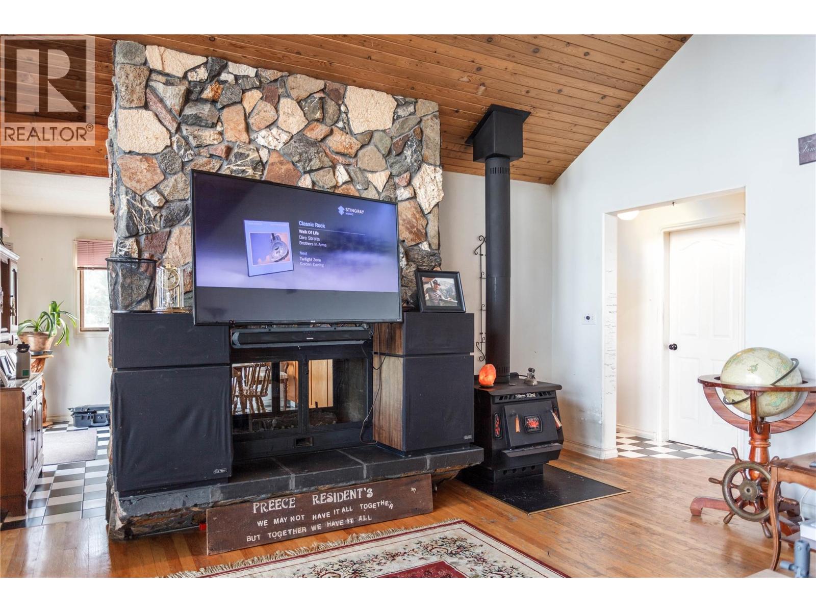 164 Cliffview Drive, Enderby, British Columbia  V4Y 4C1 - Photo 6 - 10375312