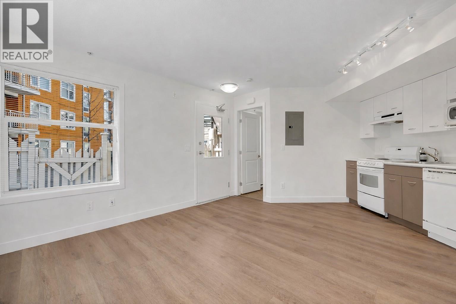 533 Yates Road Unit# 100, Kelowna, British Columbia  V1V 2T7 - Photo 4 - 10375923