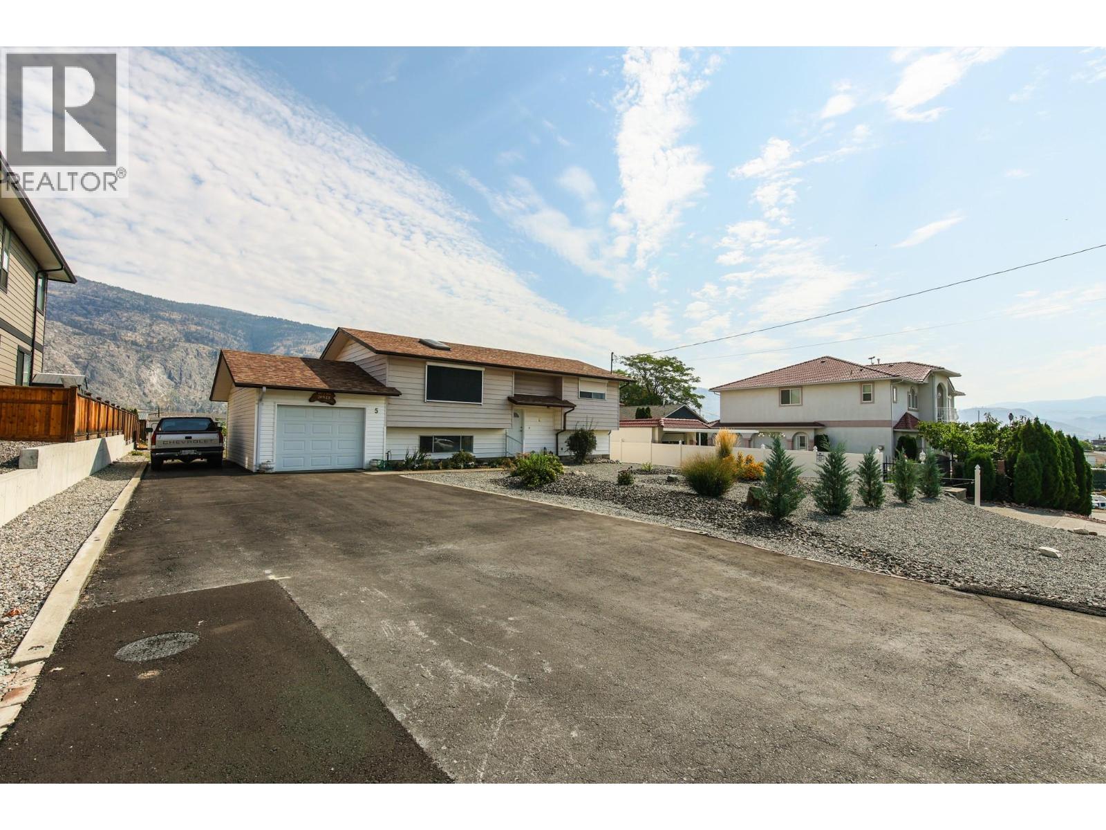 5 Mcintosh Court, Osoyoos, British Columbia  V0H 1V2 - Photo 1 - 10375659