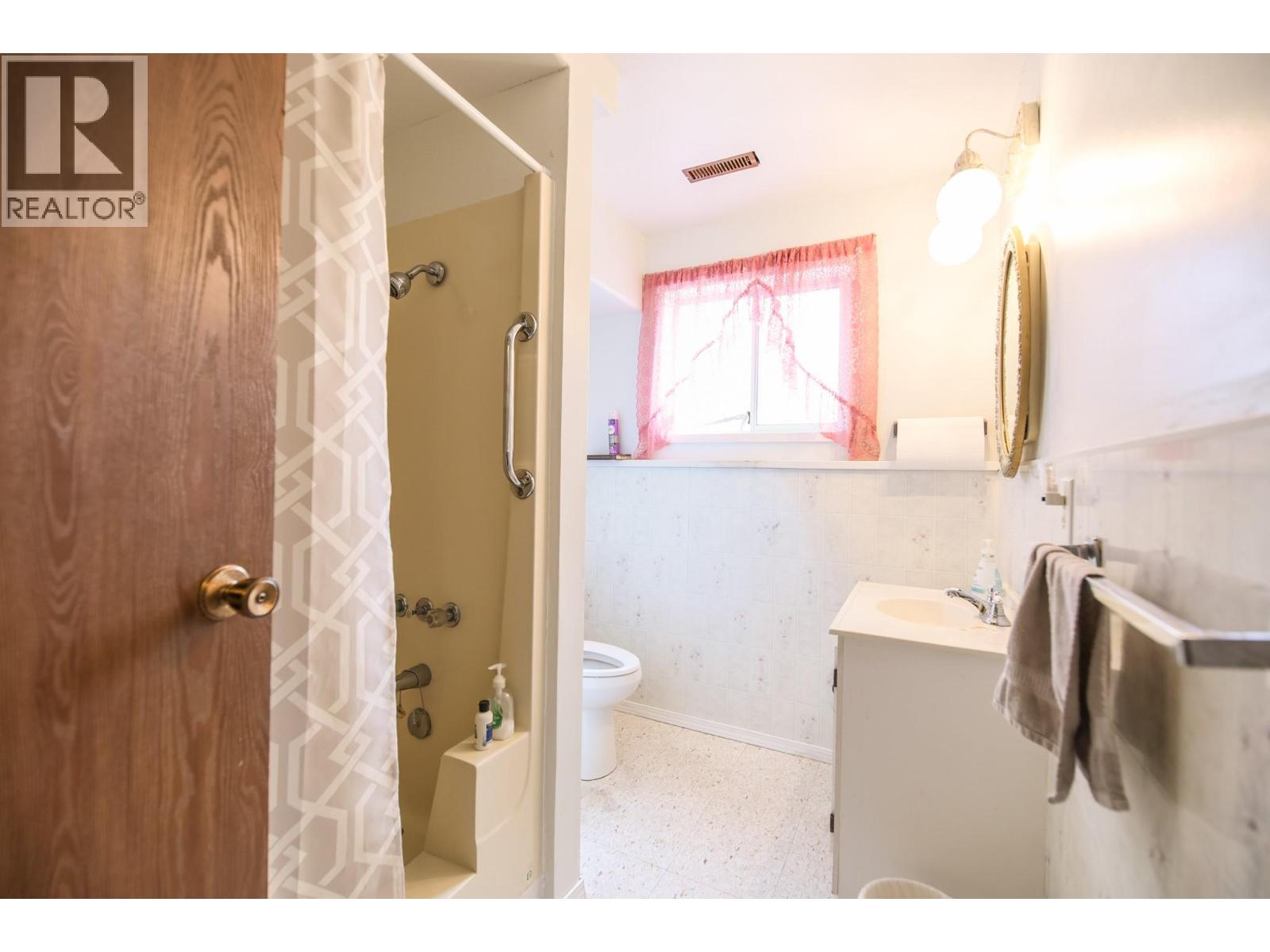 5 Mcintosh Court, Osoyoos, British Columbia  V0H 1V2 - Photo 35 - 10375659