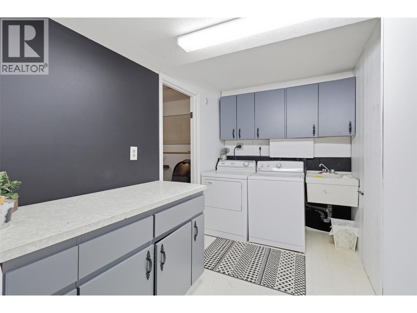 748 Morven Drive, Kamloops, British Columbia  V2B 7T8 - Photo 33 - 10375546