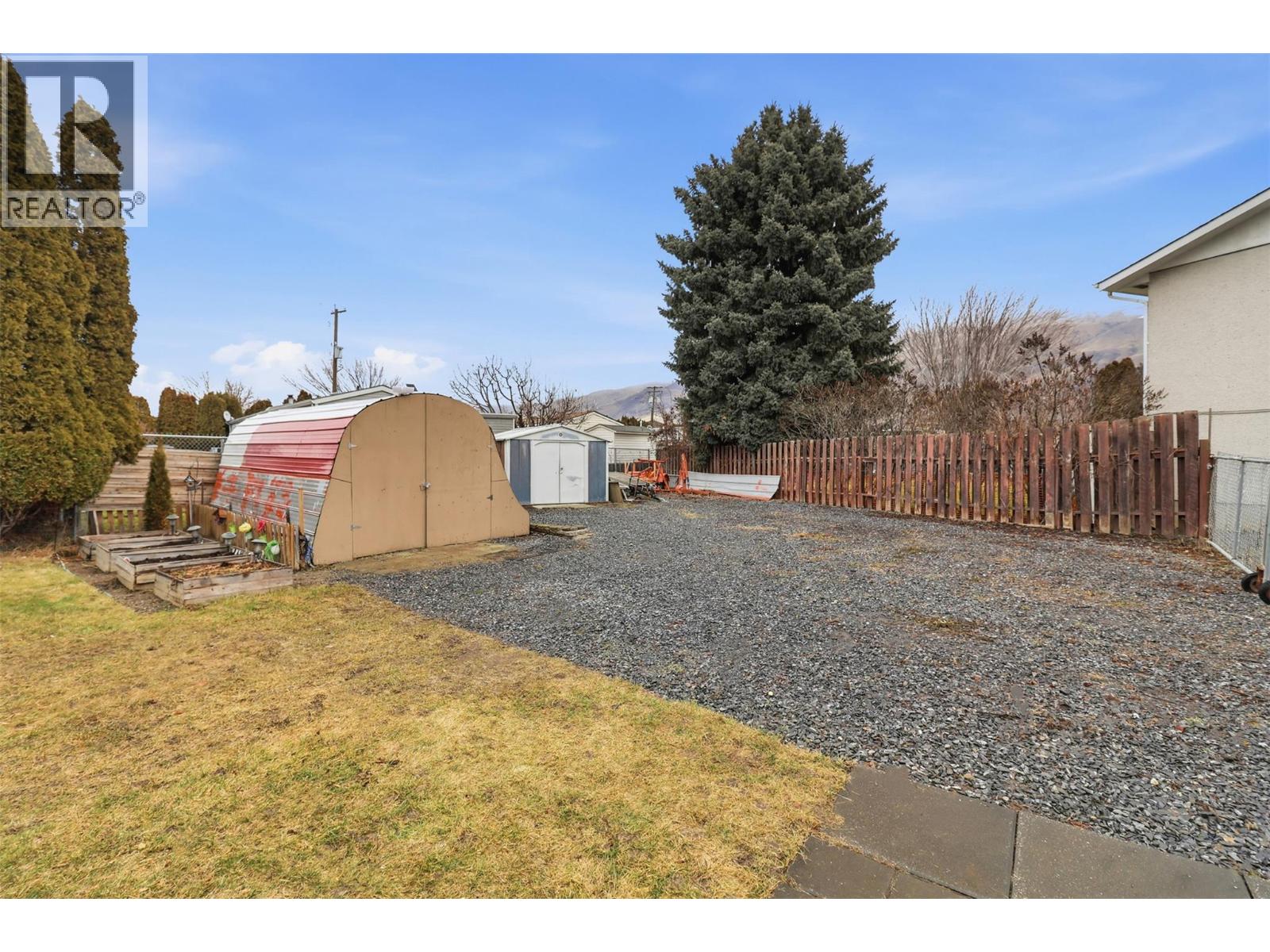 748 Morven Drive, Kamloops, British Columbia  V2B 7T8 - Photo 41 - 10375546