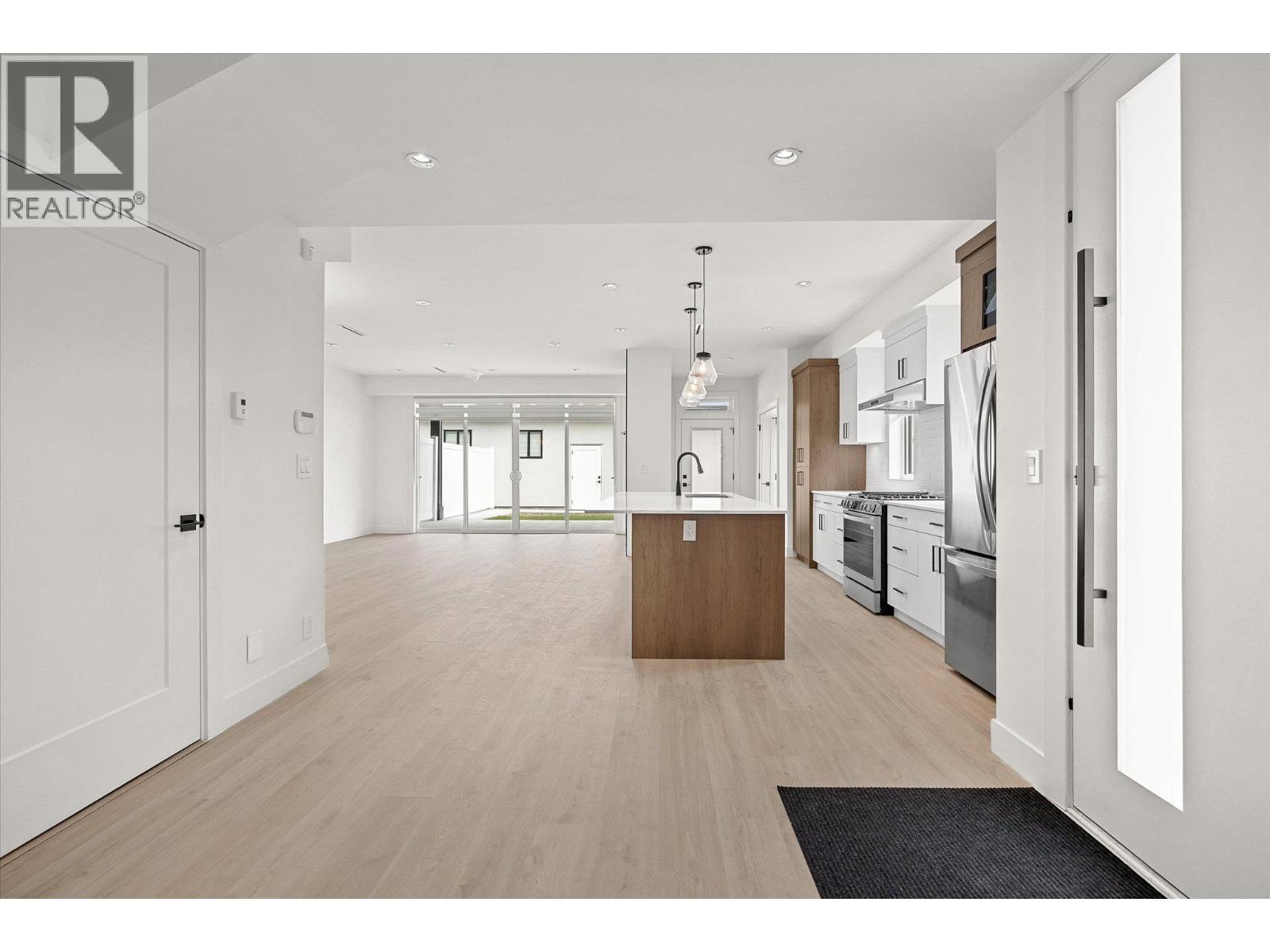 840 Grenfell Avenue Unit# 3, Kelowna, British Columbia  V1Y 5J4 - Photo 4 - 10375781