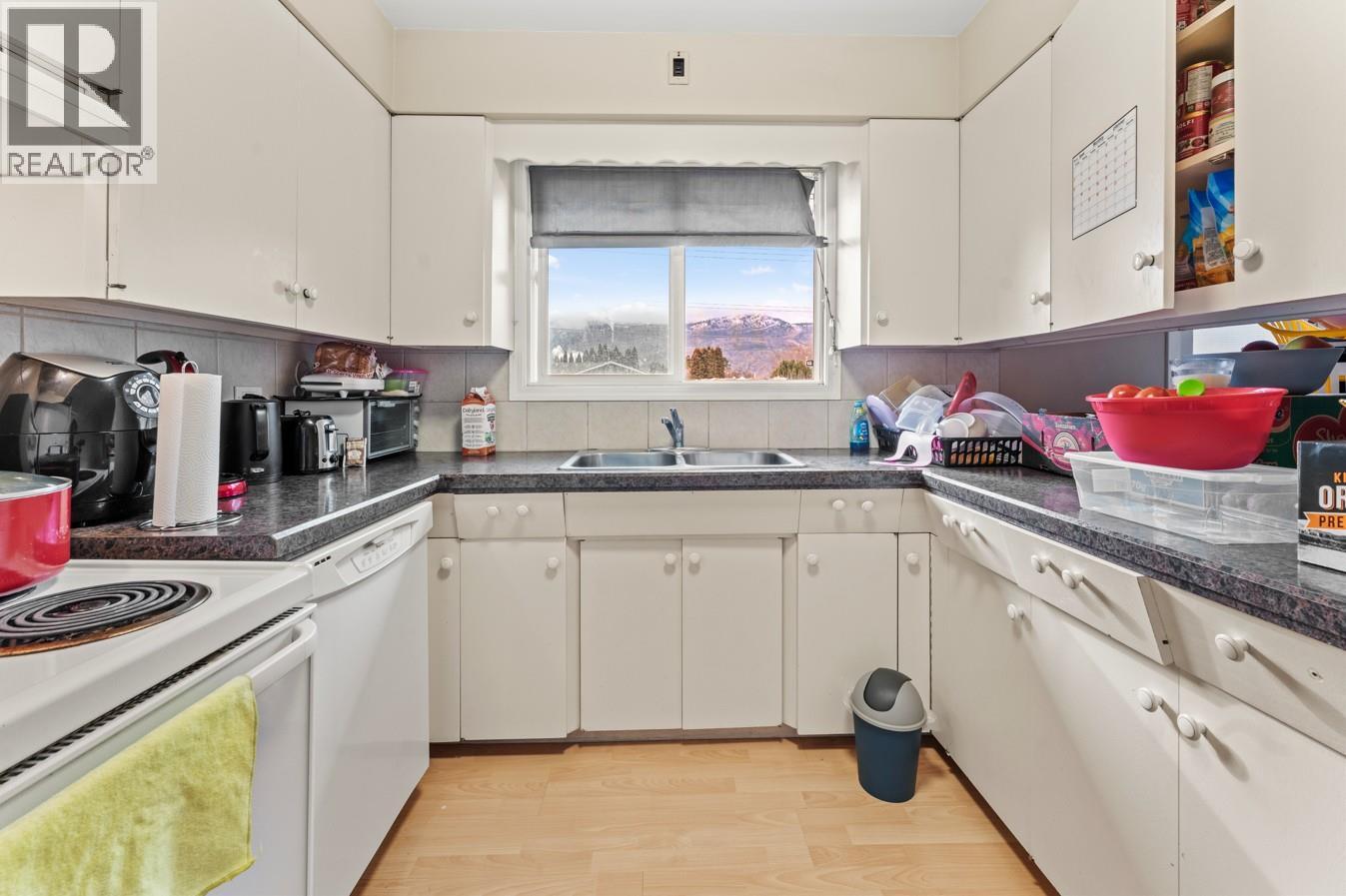 2310 Greenfield Avenue, Kamloops, British Columbia  V2B 4P4 - Photo 7 - 10375959