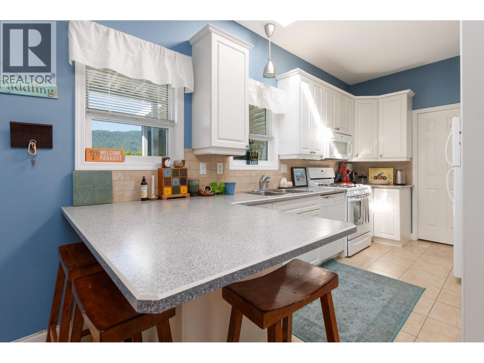 9032 Swanson Road Unit# 2, Swansea Point, British Columbia  V0E 2K2 - Photo 13 - 10375695