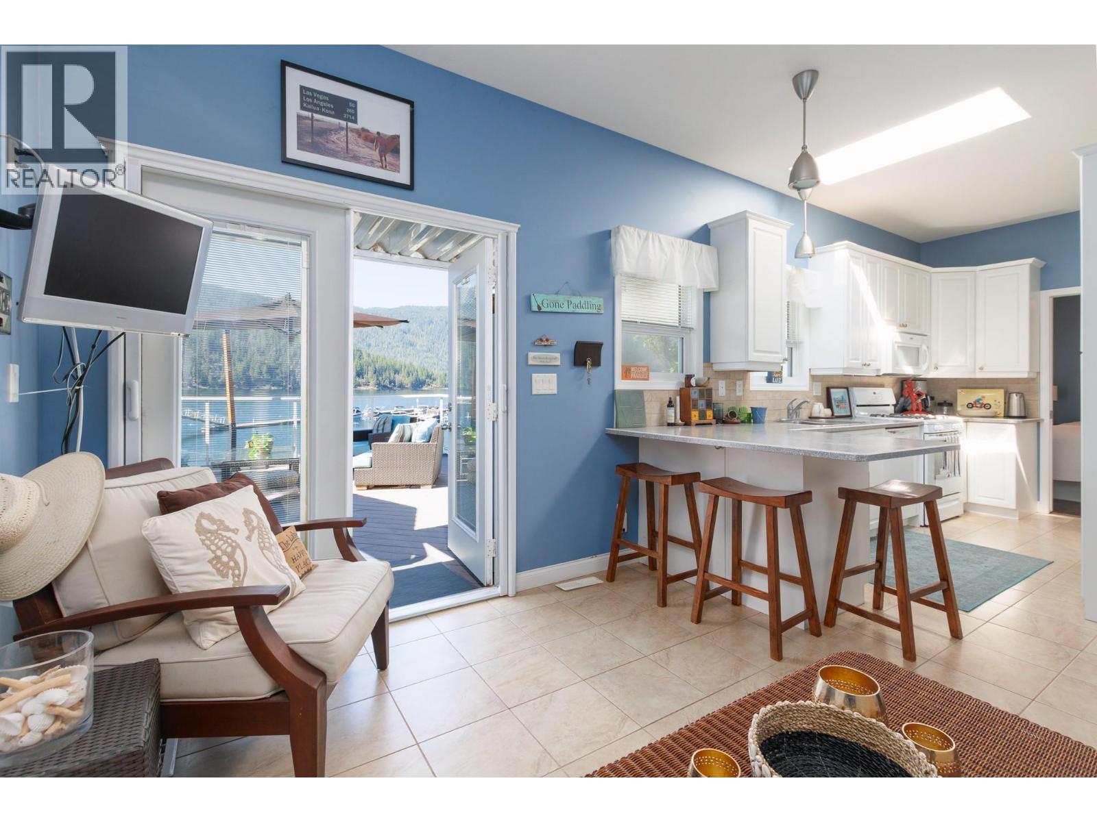 9032 Swanson Road Unit# 2, Swansea Point, British Columbia  V0E 2K2 - Photo 7 - 10375695