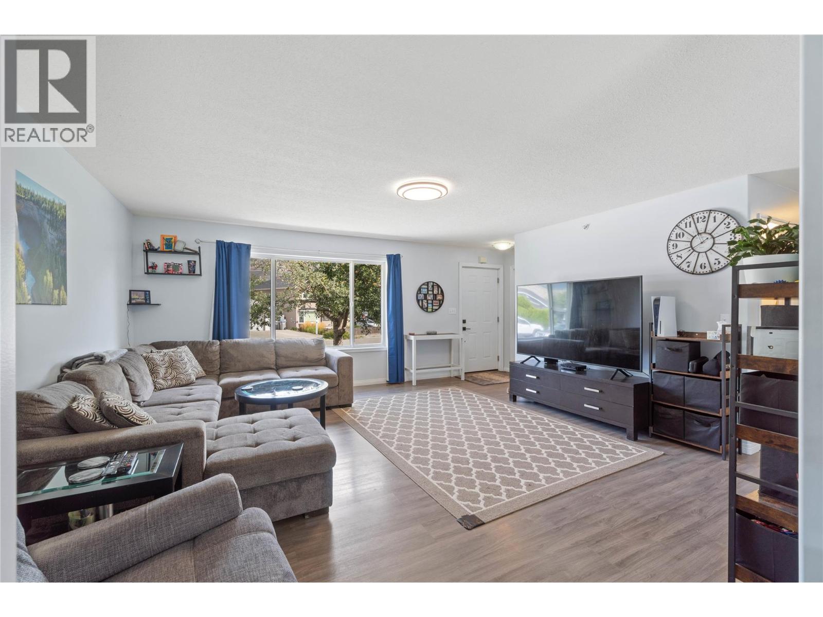 8871 Badger Drive, Kamloops, British Columbia  V2C 6V2 - Photo 5 - 10375882