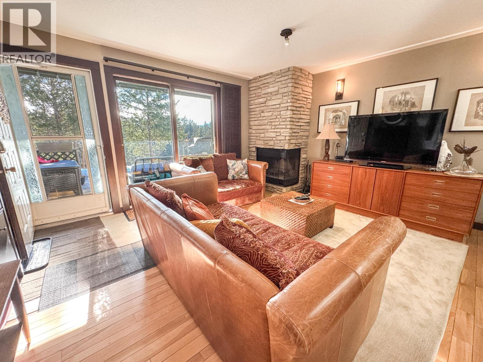 1492 Akiskinook Road Unit# 1, Windermere, British Columbia  V0B 2L1 - Photo 1 - 10375662