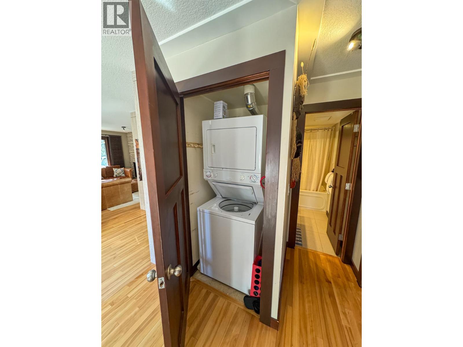 1492 Akiskinook Road Unit# 1, Windermere, British Columbia  V0B 2L1 - Photo 13 - 10375662