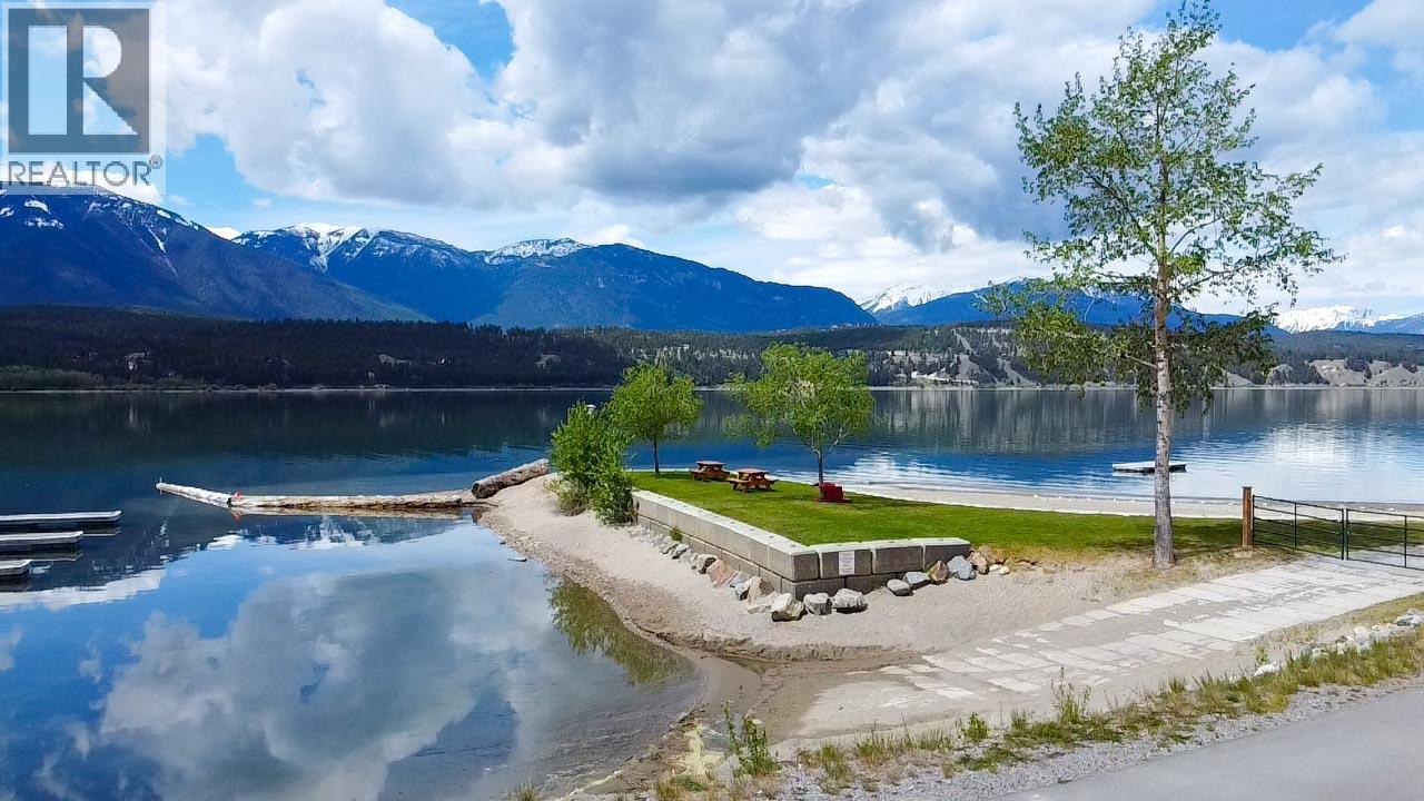 1492 Akiskinook Road Unit# 1, Windermere, British Columbia  V0B 2L1 - Photo 17 - 10375662