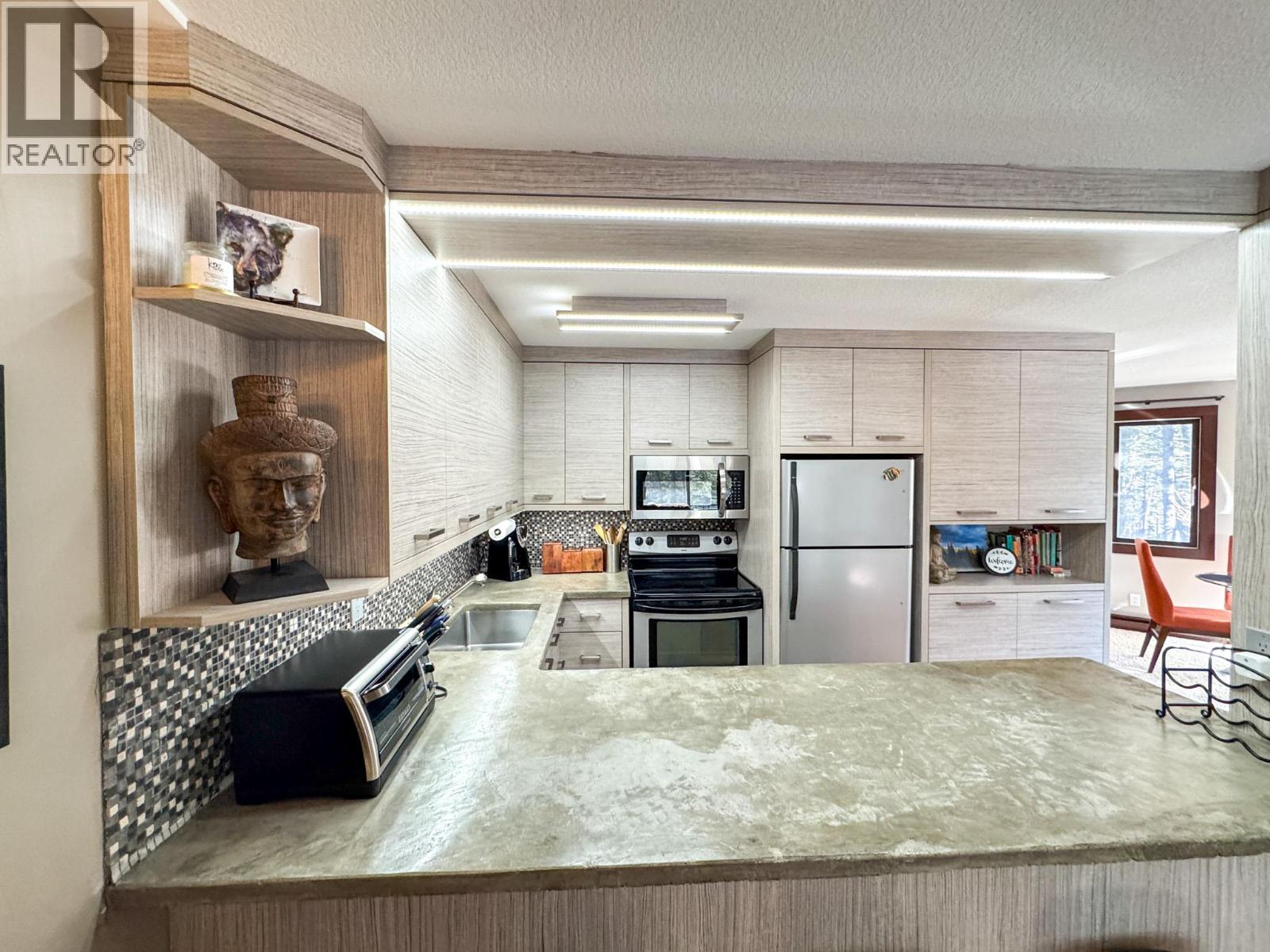 1492 Akiskinook Road Unit# 1, Windermere, British Columbia  V0B 2L1 - Photo 6 - 10375662