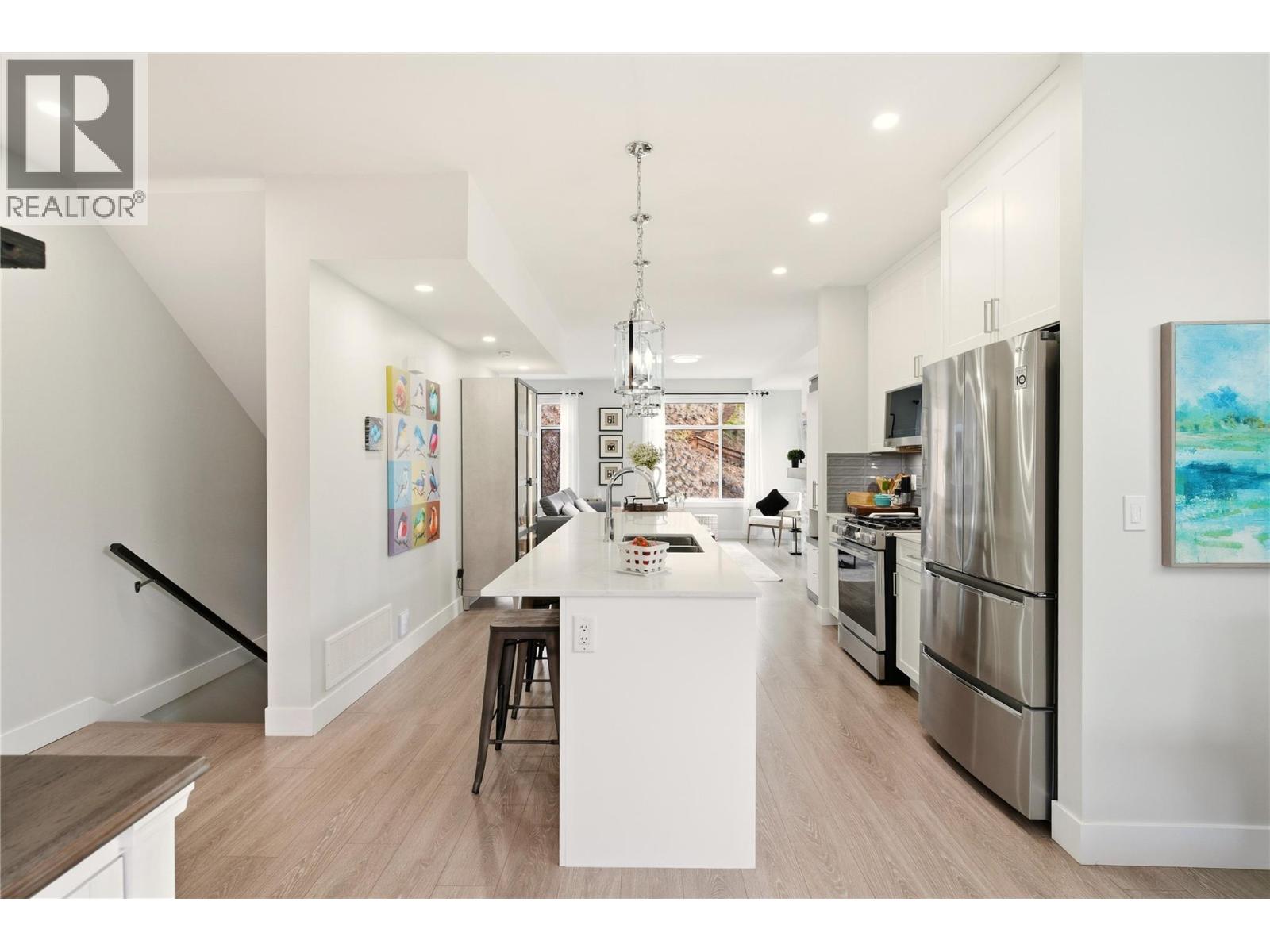 1176 Black Mountain Drive, Kelowna, British Columbia  V1P 0A7 - Photo 6 - 10375921