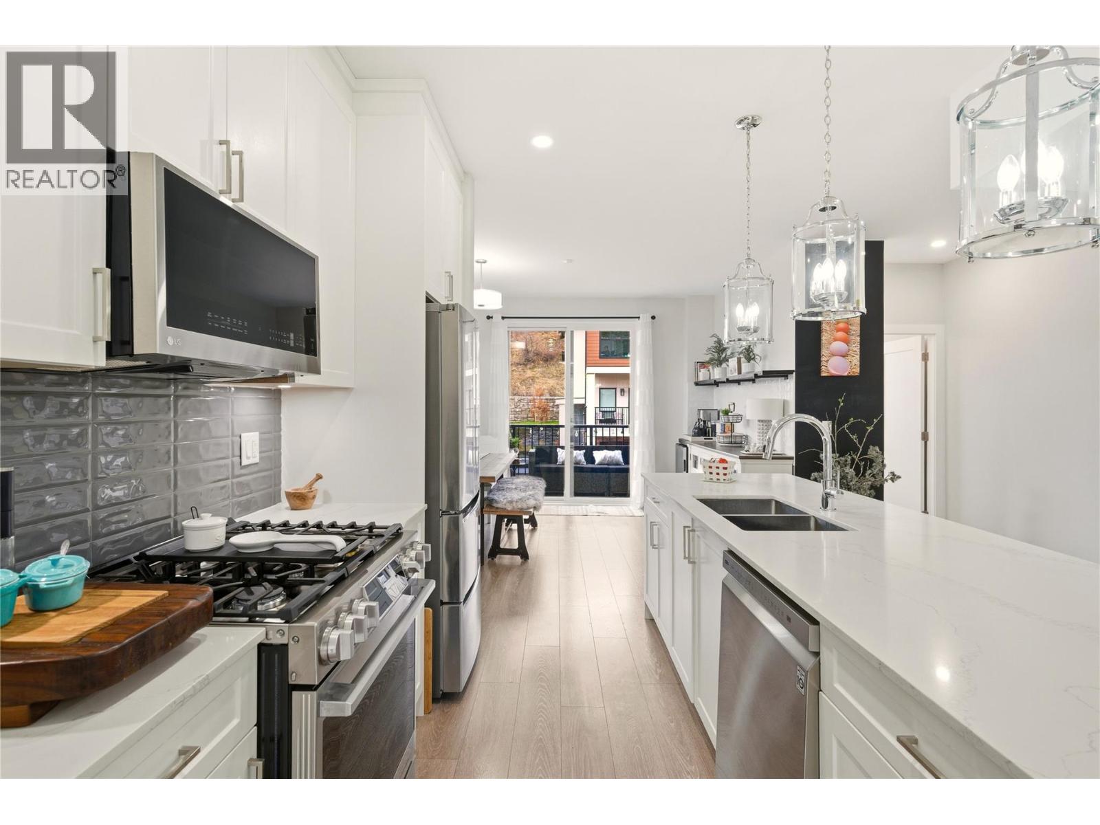 1176 Black Mountain Drive, Kelowna, British Columbia  V1P 0A7 - Photo 7 - 10375921