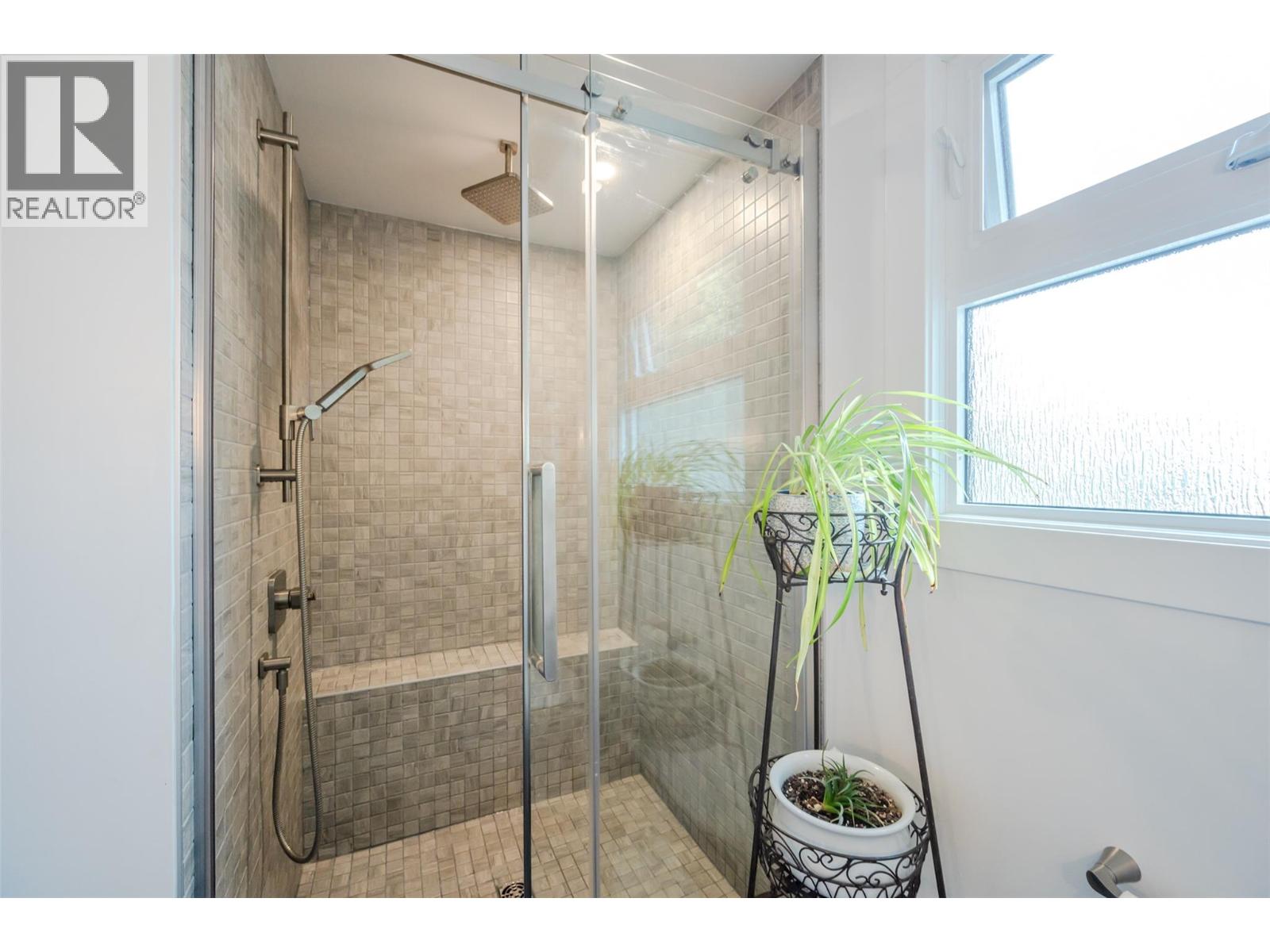 127 Elm Avenue, Penticton, British Columbia  V2A 3W1 - Photo 68 - 10375944