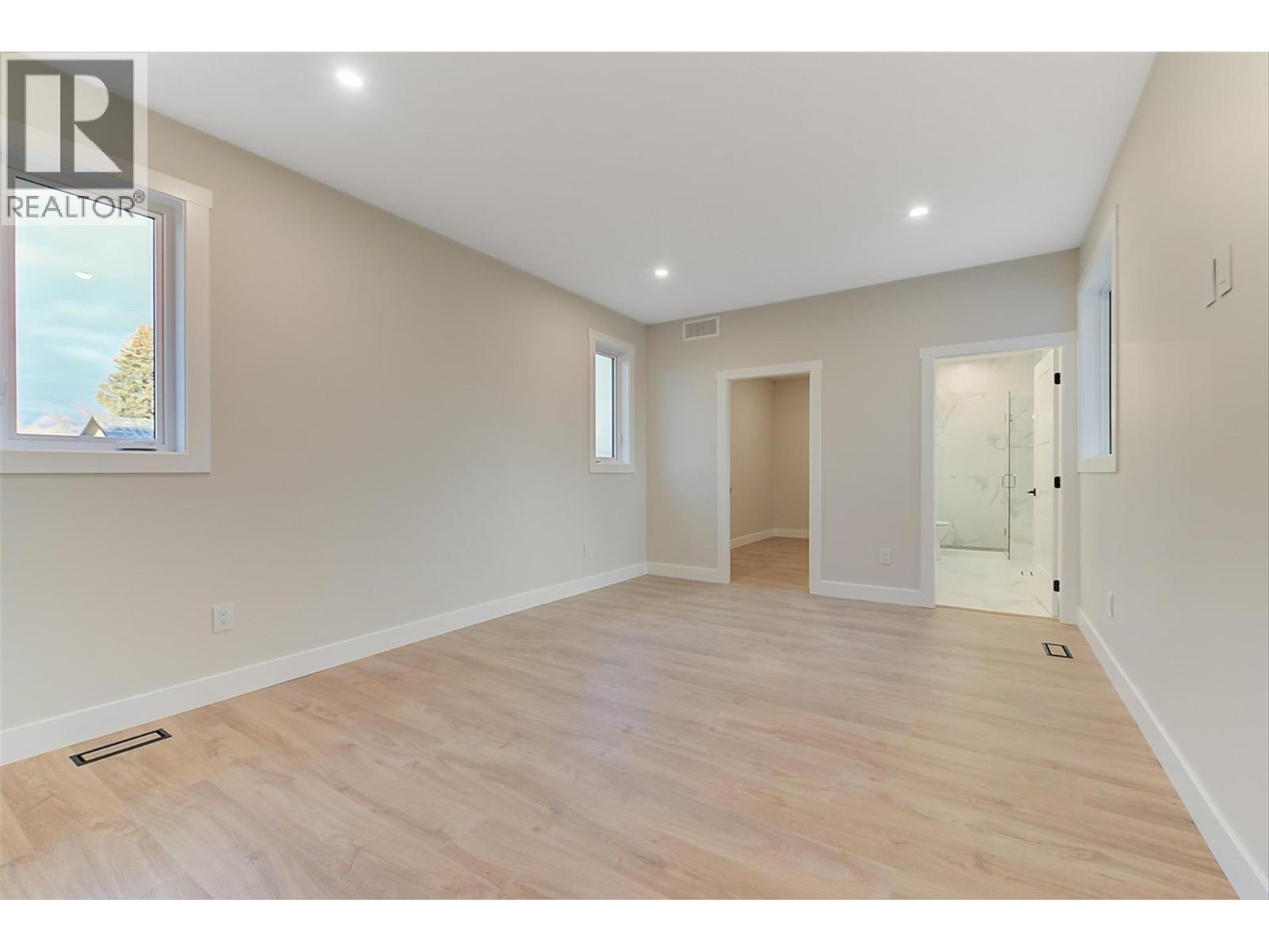 732 Coopland Crescent Unit# 4, Kelowna, British Columbia  V1Y 2V1 - Photo 12 - 10375635