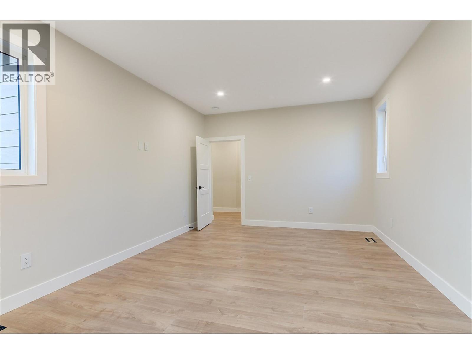 732 Coopland Crescent Unit# 4, Kelowna, British Columbia  V1Y 2V1 - Photo 14 - 10375635