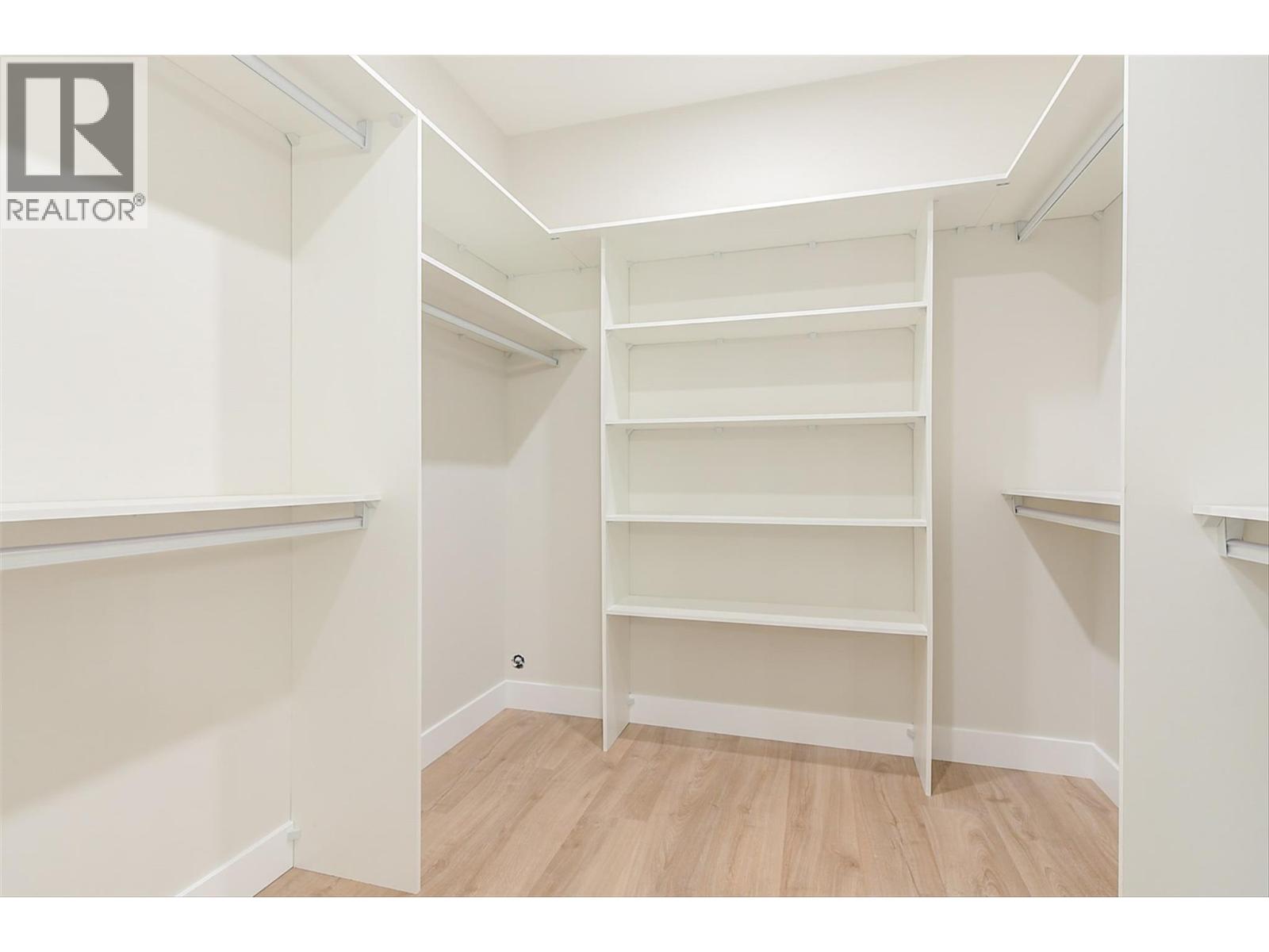 732 Coopland Crescent Unit# 4, Kelowna, British Columbia  V1Y 2V1 - Photo 18 - 10375635