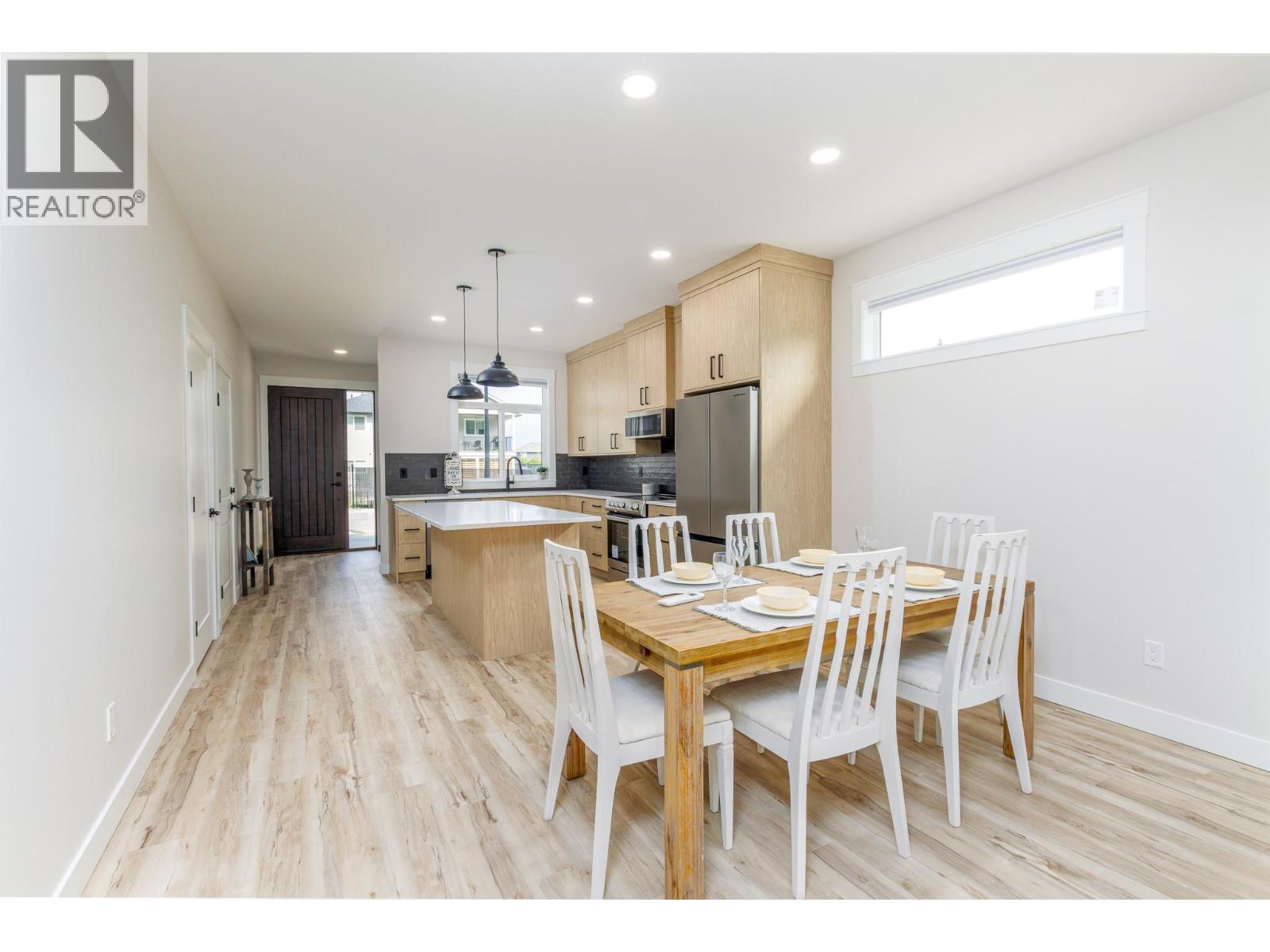 2374 6 Avenue Se, Salmon Arm, British Columbia  V1E 0H1 - Photo 10 - 10375931