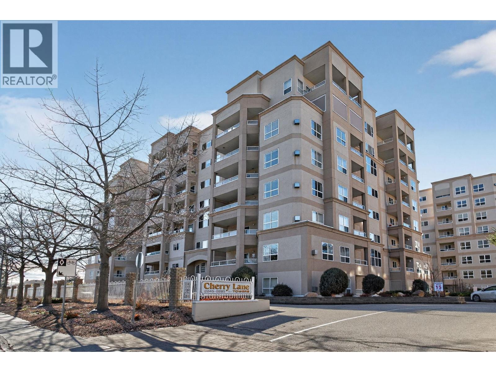 2265 Atkinson Street Unit# 504, Penticton, British Columbia  V2A 8R7 - Photo 1 - 10375977