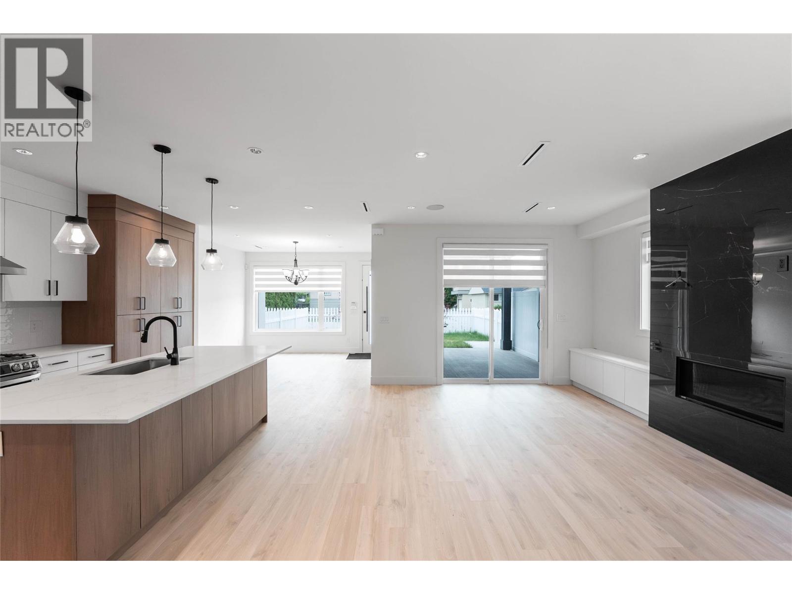 840 Grenfell Ave Avenue Unit# 2, Kelowna, British Columbia  V1Y 5J4 - Photo 6 - 10375765