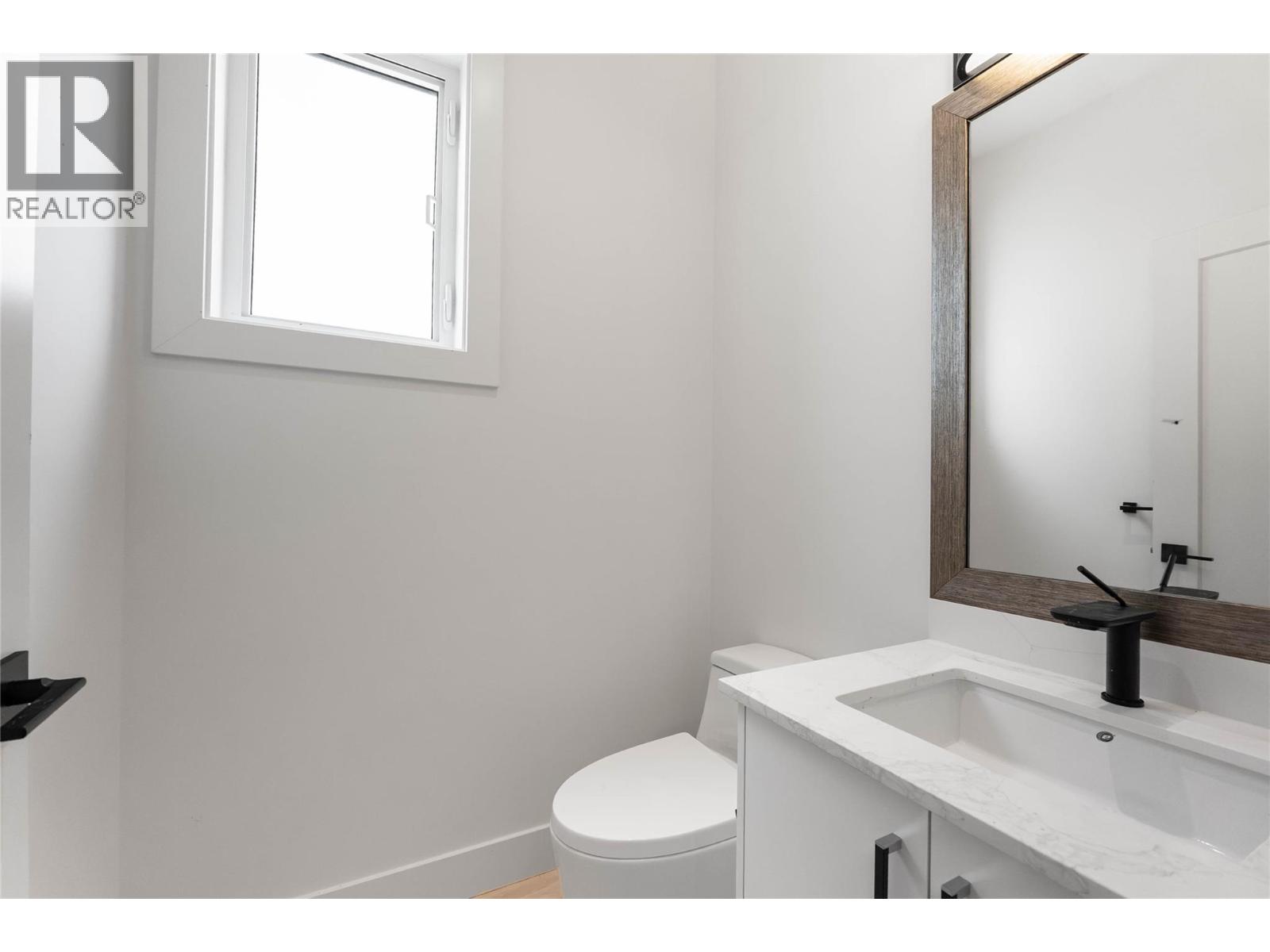 840 Grenfell Ave Avenue Unit# 2, Kelowna, British Columbia  V1Y 5J4 - Photo 9 - 10375765