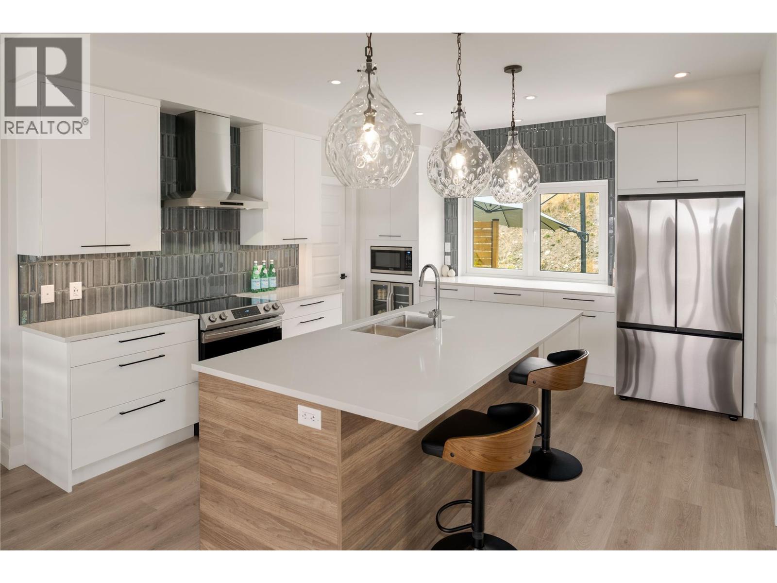 1131 Collinson Court, Kelowna, British Columbia  V1W 0C3 - Photo 11 - 10375711