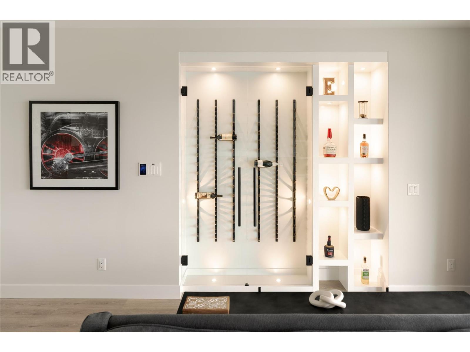 1131 Collinson Court, Kelowna, British Columbia  V1W 0C3 - Photo 5 - 10375711