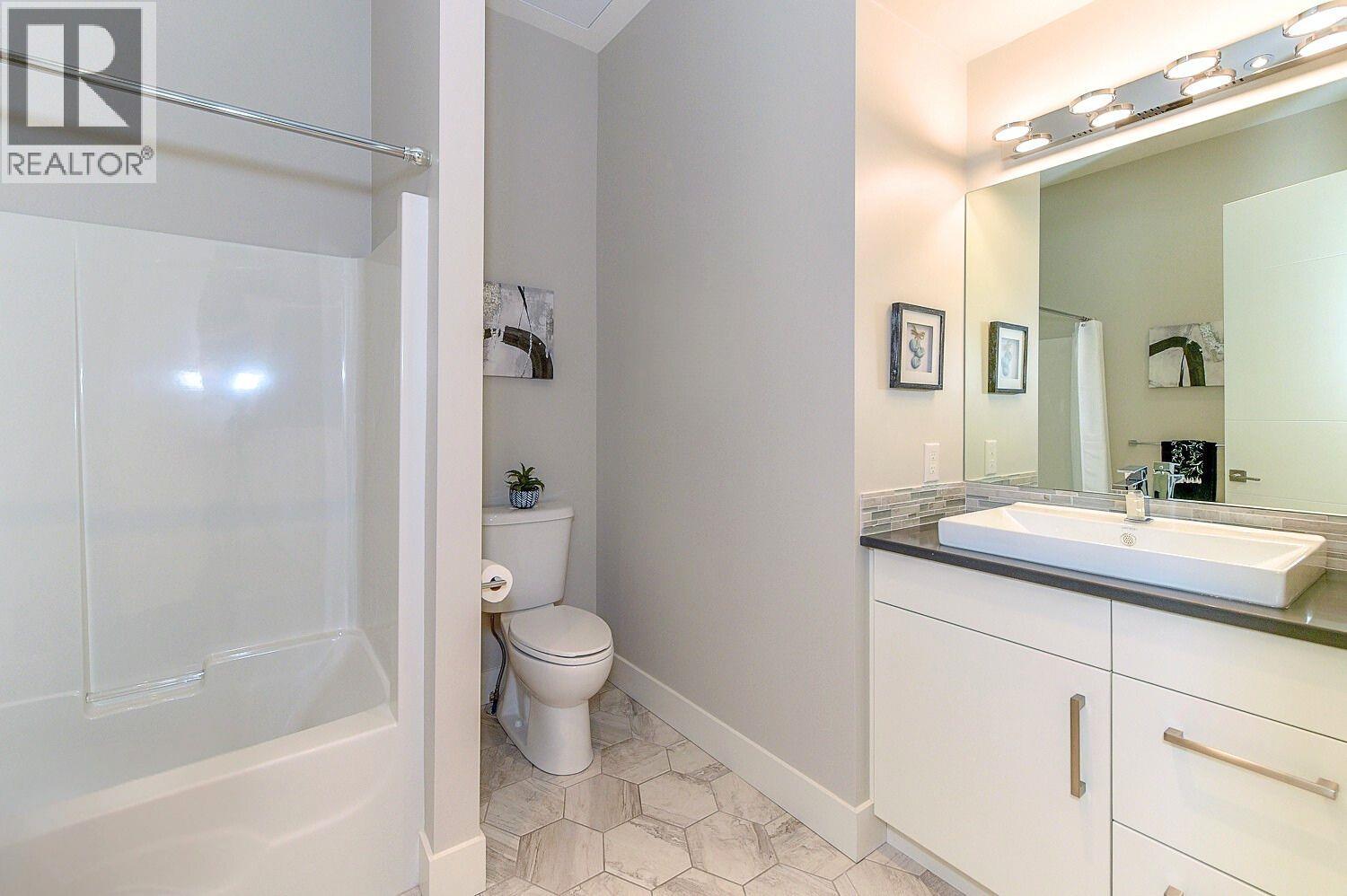 6267 Sundstrom Court Unit# 1, Peachland, British Columbia  V0H 1X7 - Photo 29 - 10375284