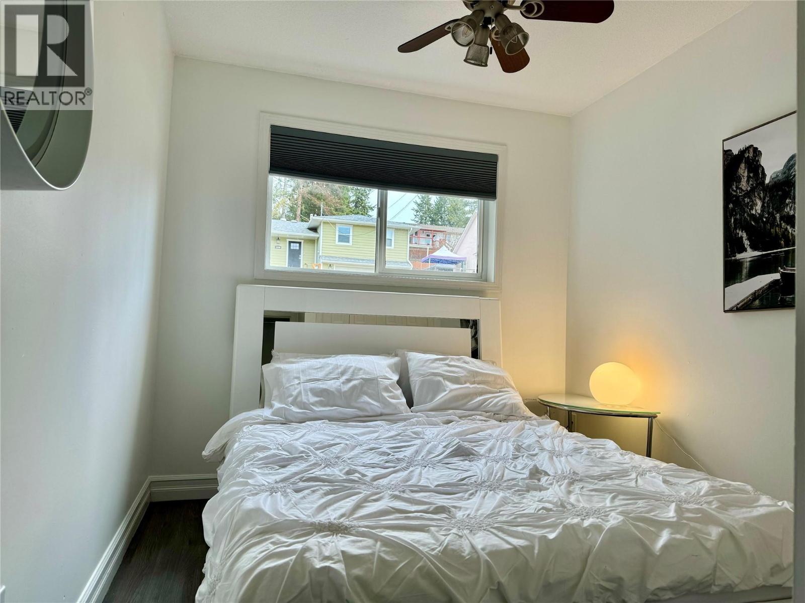 1885 Grandview Avenue, Lumby, British Columbia  V0E 2G0 - Photo 10 - 10375798