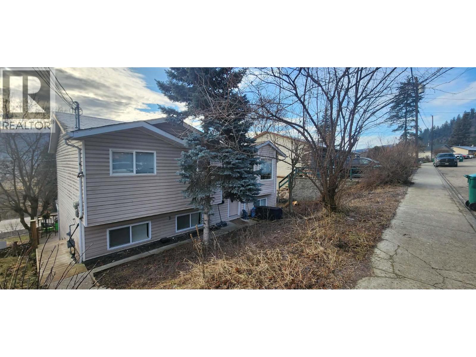 1885 Grandview Avenue, Lumby, British Columbia  V0E 2G0 - Photo 29 - 10375798