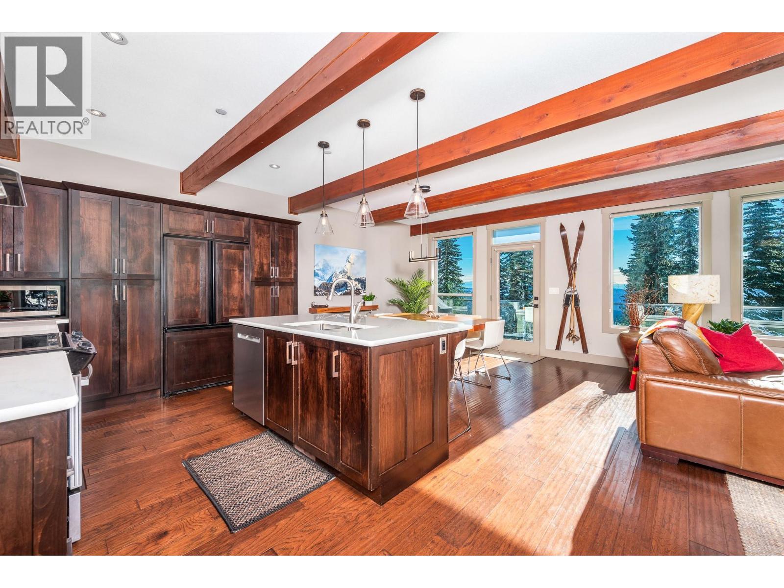 9960 Cathedral Drive, Silver Star, British Columbia  V1B 0S1 - Photo 8 - 10375592