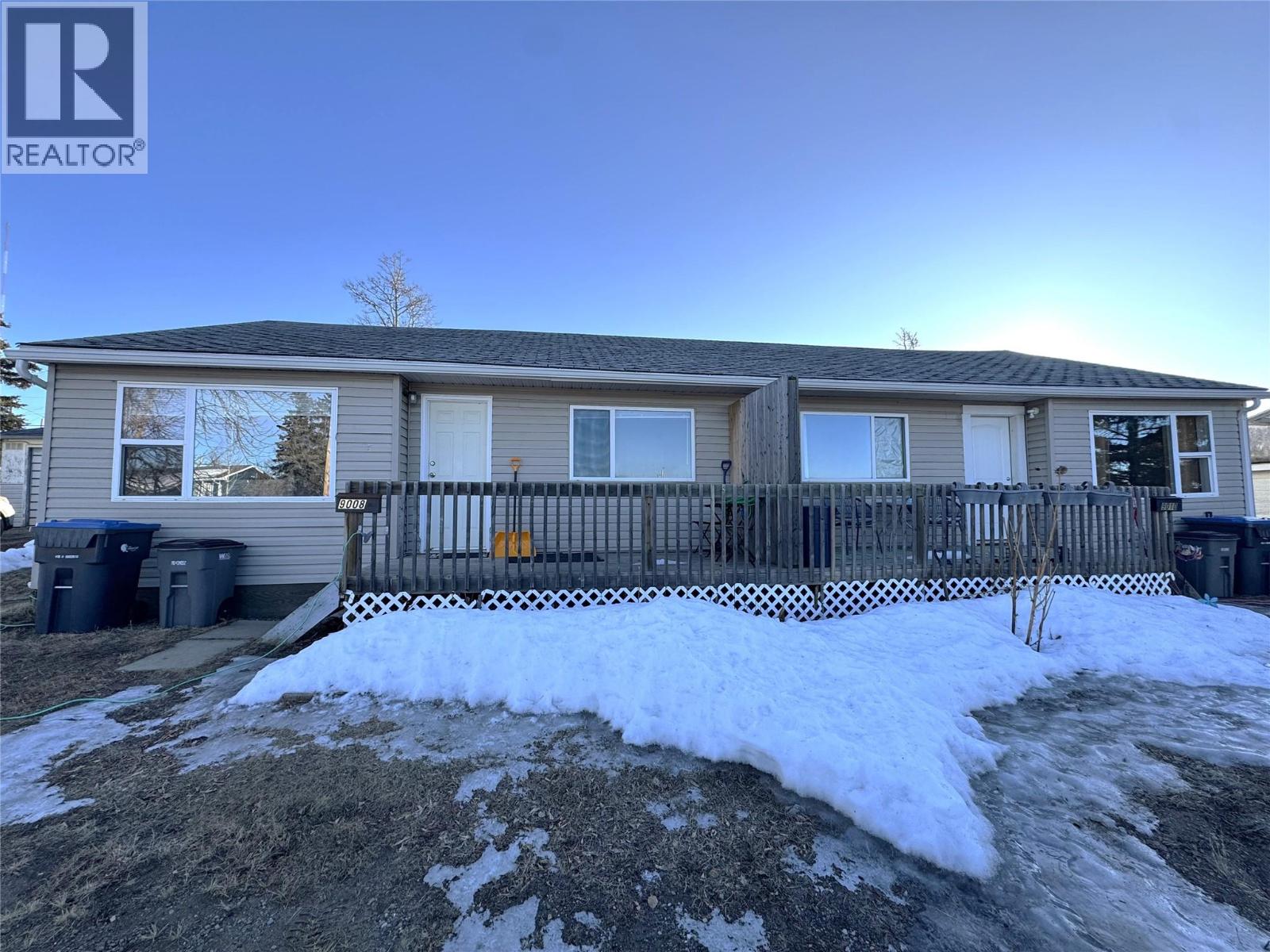 9008/9010 8 Street, Dawson Creek, British Columbia  V1G 3N2 - Photo 1 - 10376000