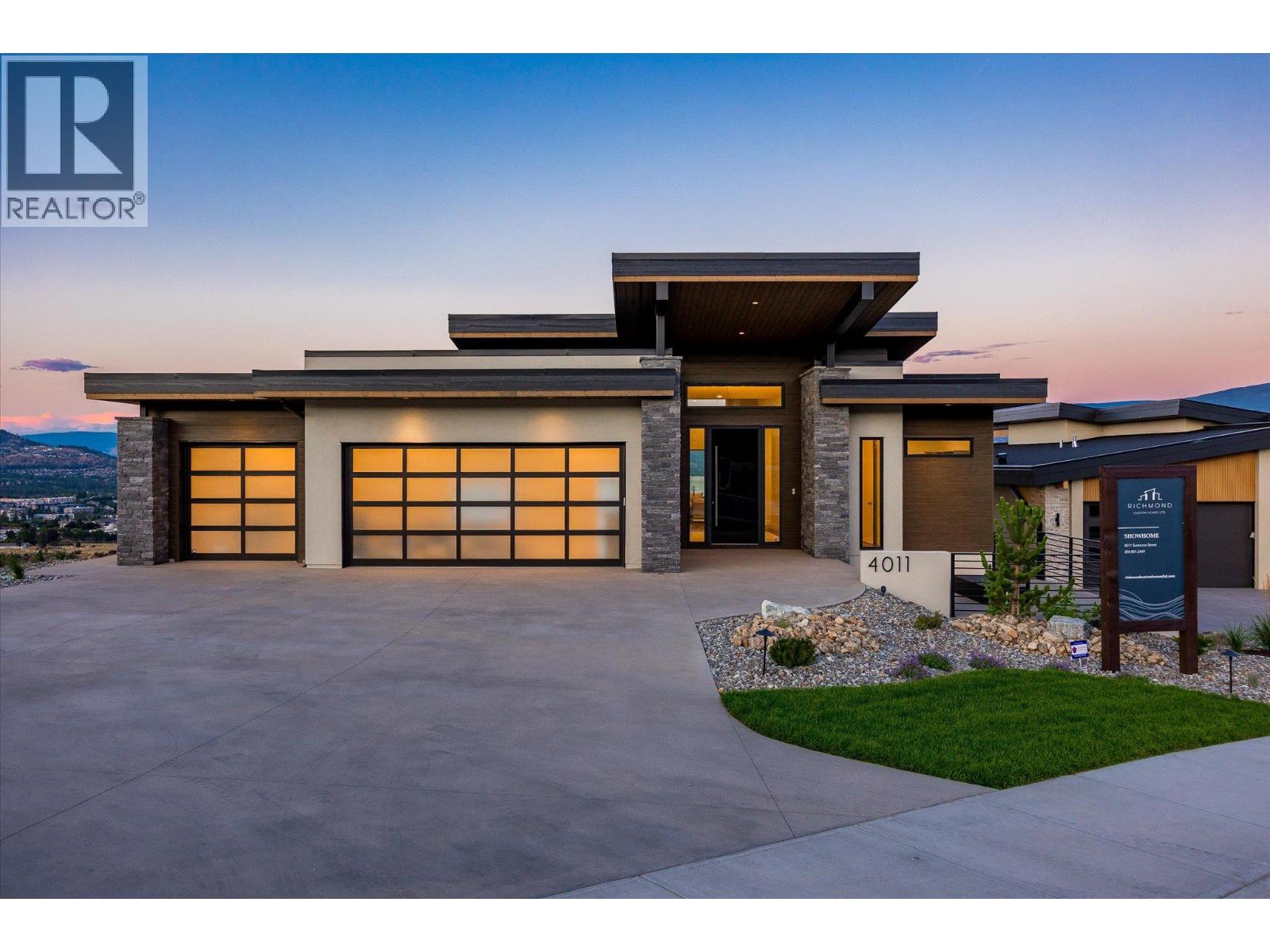 4011 Sunstone Street, West Kelowna, British Columbia  V4T 2K6 - Photo 2 - 10375764