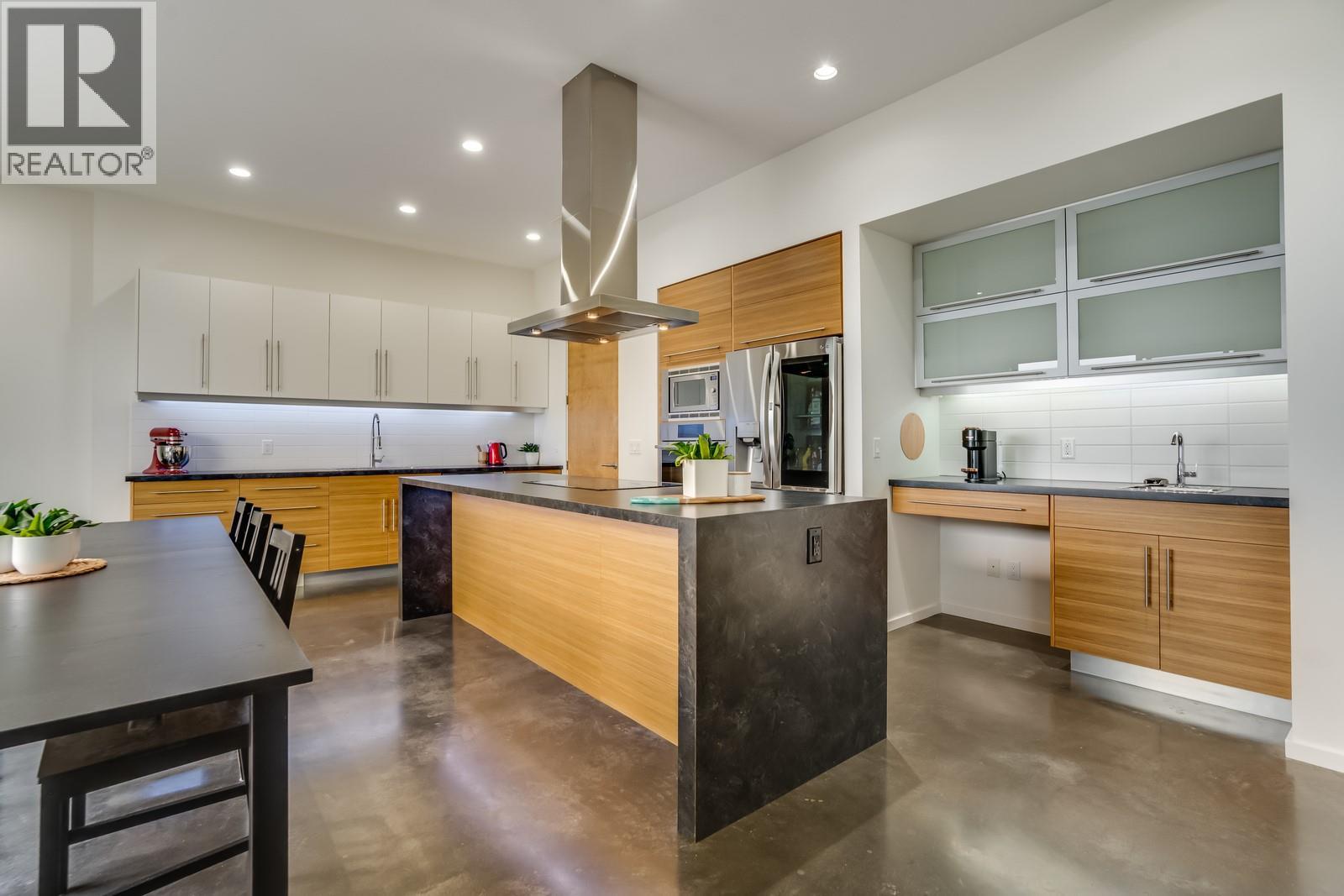 1040 Henderson Drive, Kelowna, British Columbia  V1P 1S5 - Photo 12 - 10375714