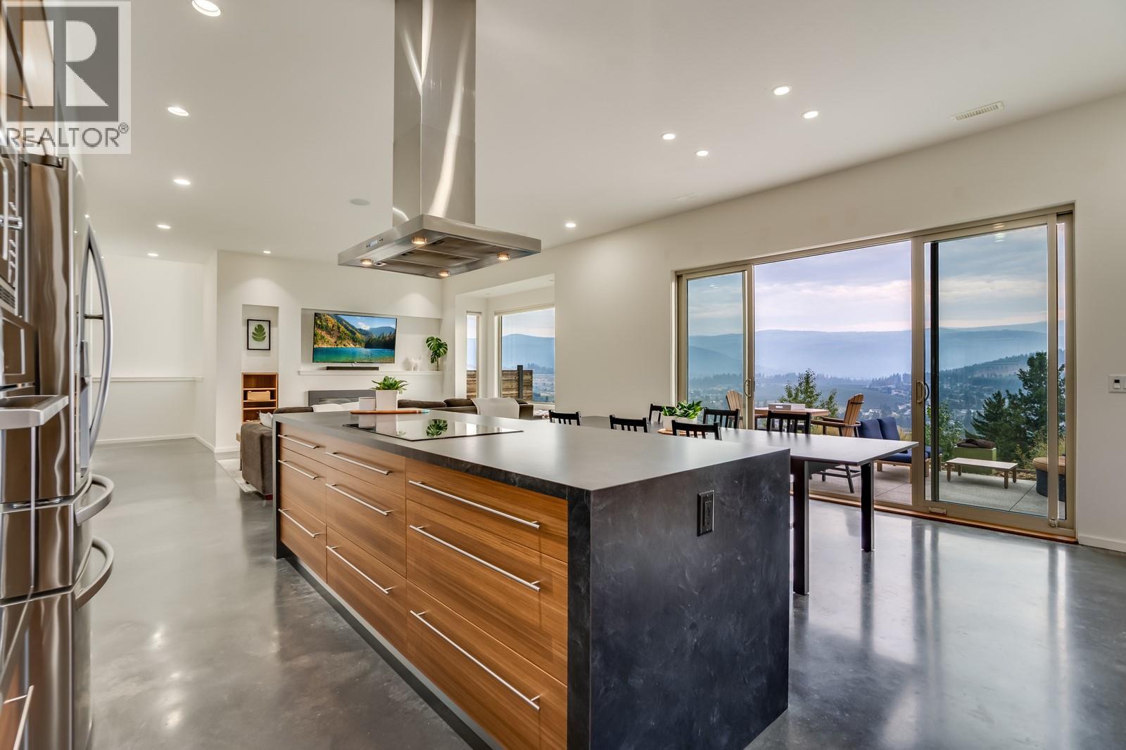 1040 Henderson Drive, Kelowna, British Columbia  V1P 1S5 - Photo 5 - 10375714