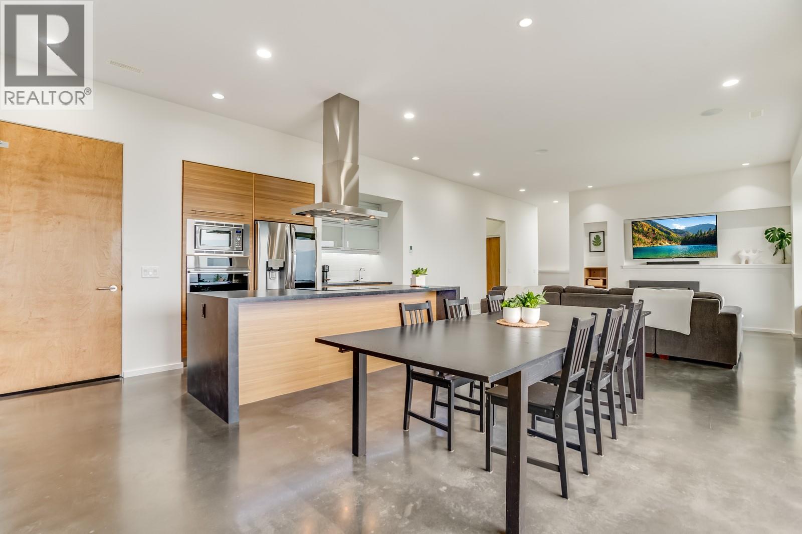 1040 Henderson Drive, Kelowna, British Columbia  V1P 1S5 - Photo 6 - 10375714