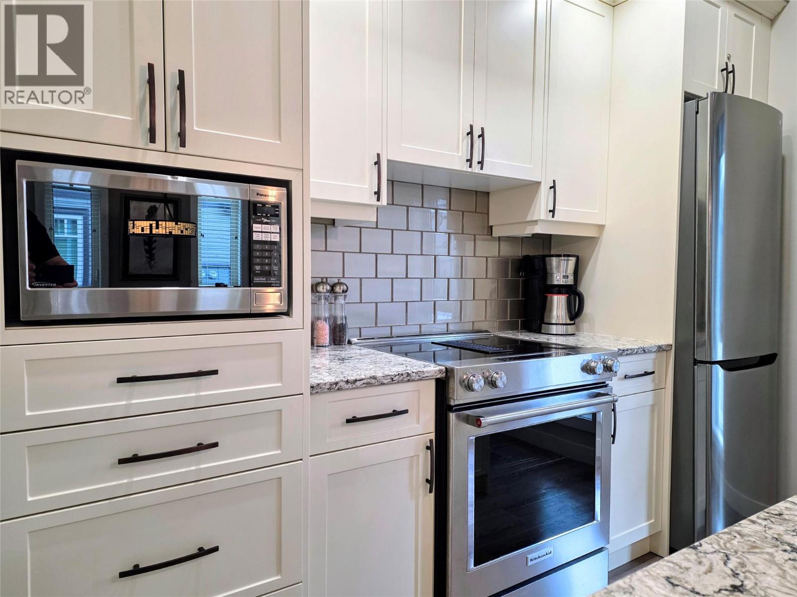 900 Bighorn Boulevard Unit# 919, Radium Hot Springs, British Columbia  V0A 1M0 - Photo 9 - 10375894