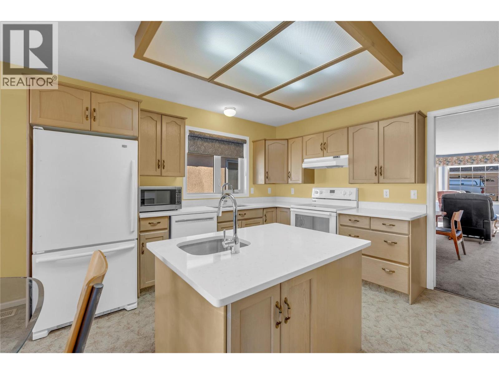 3333 South Main Street Unit# 36, Penticton, British Columbia  V2A 8J8 - Photo 3 - 10376007