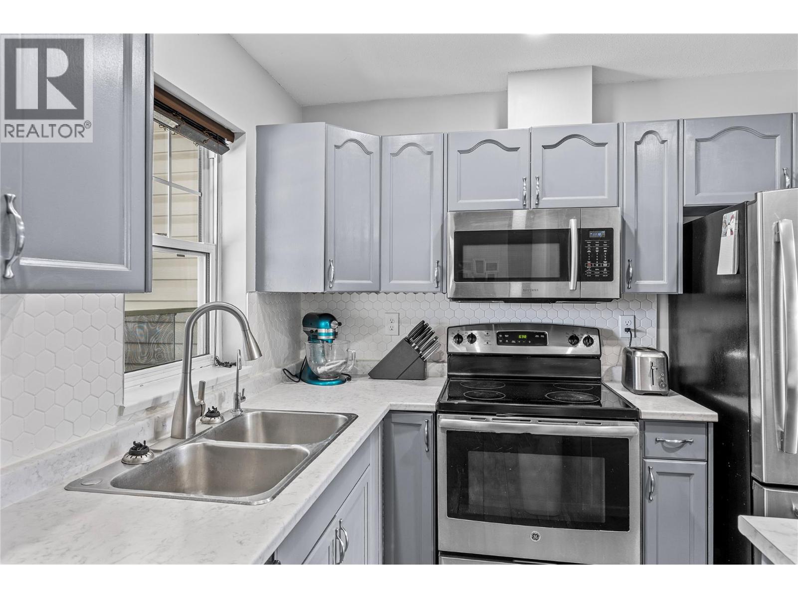 2395 Pleasant Valley Road Unit# 14, Armstrong, British Columbia  V0E 1B2 - Photo 2 - 10375786