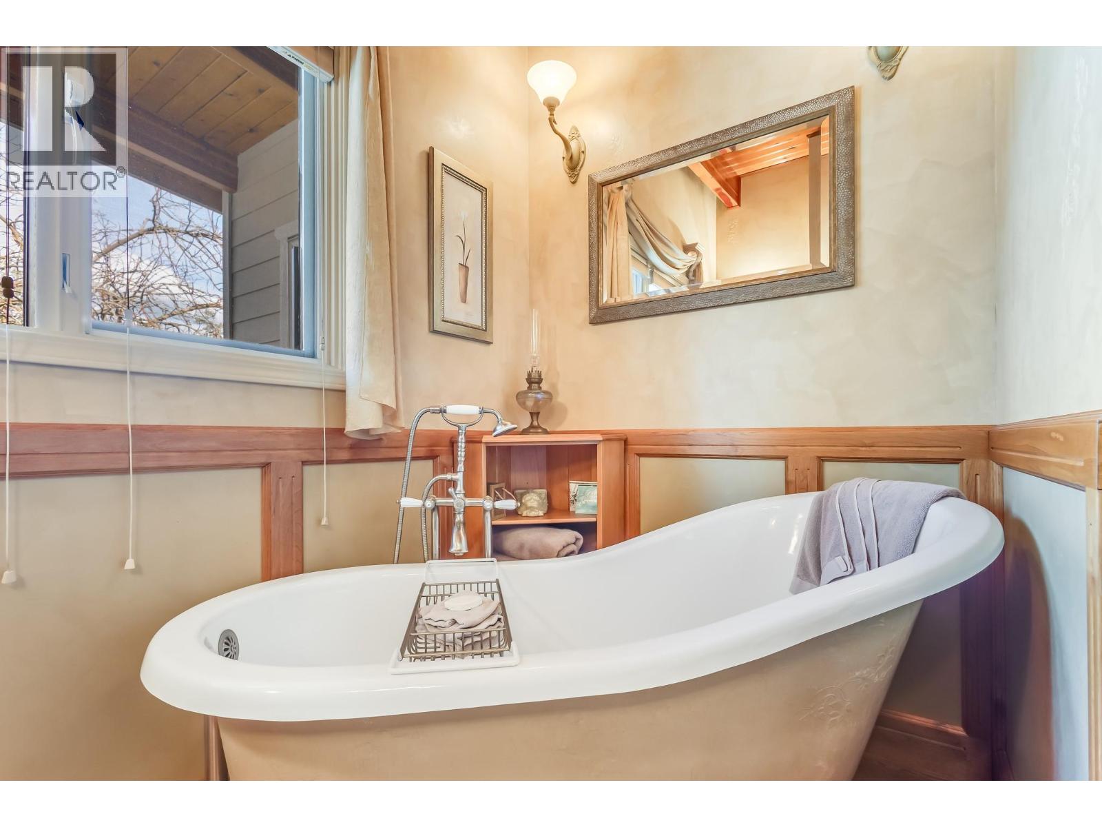 3535 Mciver Road, Westbank, British Columbia  V4T 1H8 - Photo 27 - 10375141