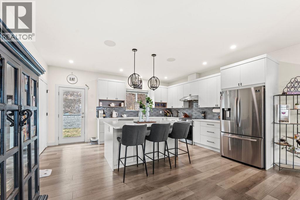 544 Edinburgh Court, Kamloops, British Columbia  V1S 0E6 - Photo 11 - 10375526