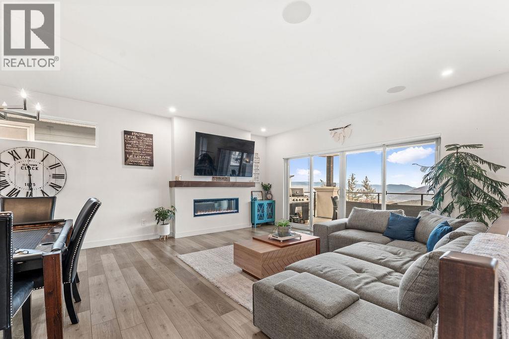 544 Edinburgh Court, Kamloops, British Columbia  V1S 0E6 - Photo 4 - 10375526