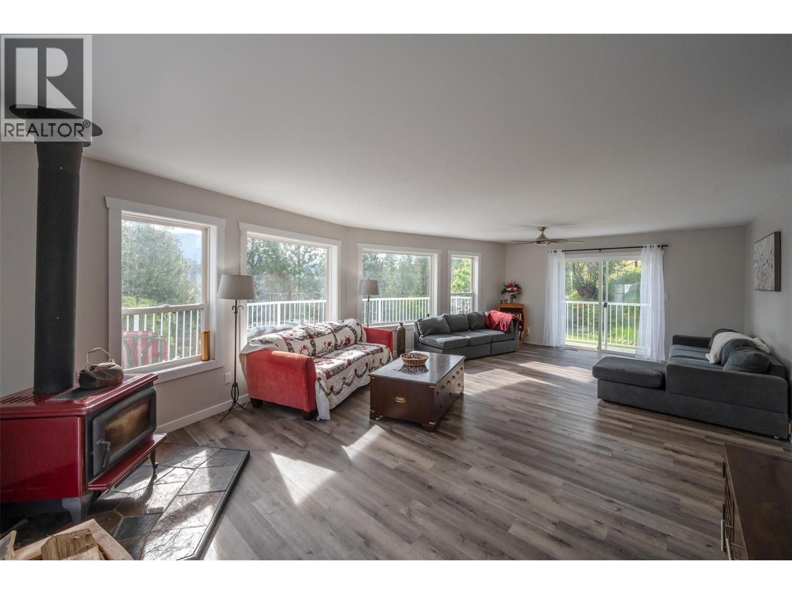 2737 Willowbrook Road, Oliver, British Columbia  V0H 1T5 - Photo 19 - 10376011