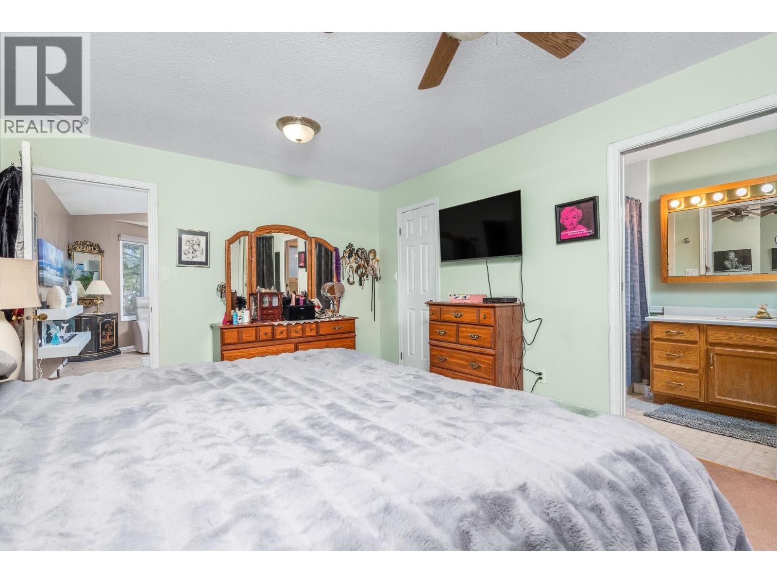 5964 Star Road, Vernon, British Columbia  V1B 3P4 - Photo 16 - 10375395