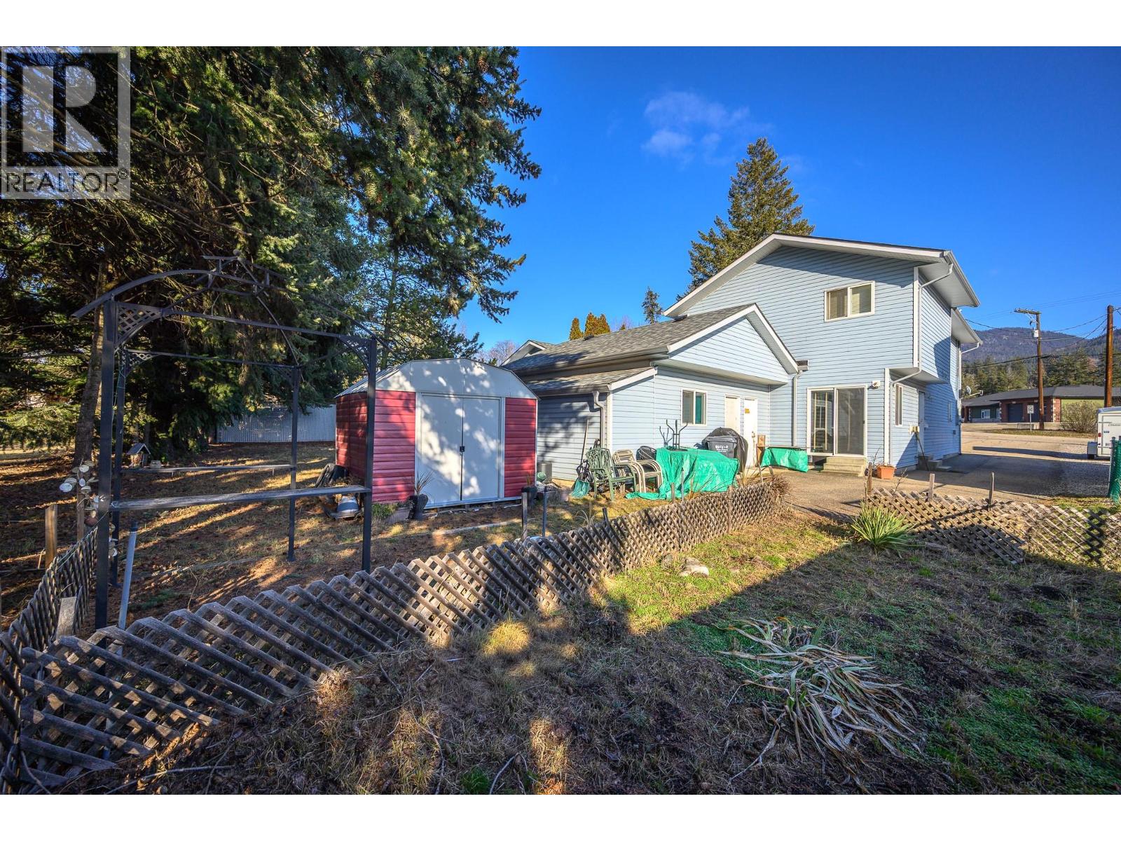 5964 Star Road, Vernon, British Columbia  V1B 3P4 - Photo 43 - 10375395